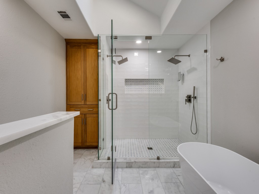 1000 Riva Ridge
