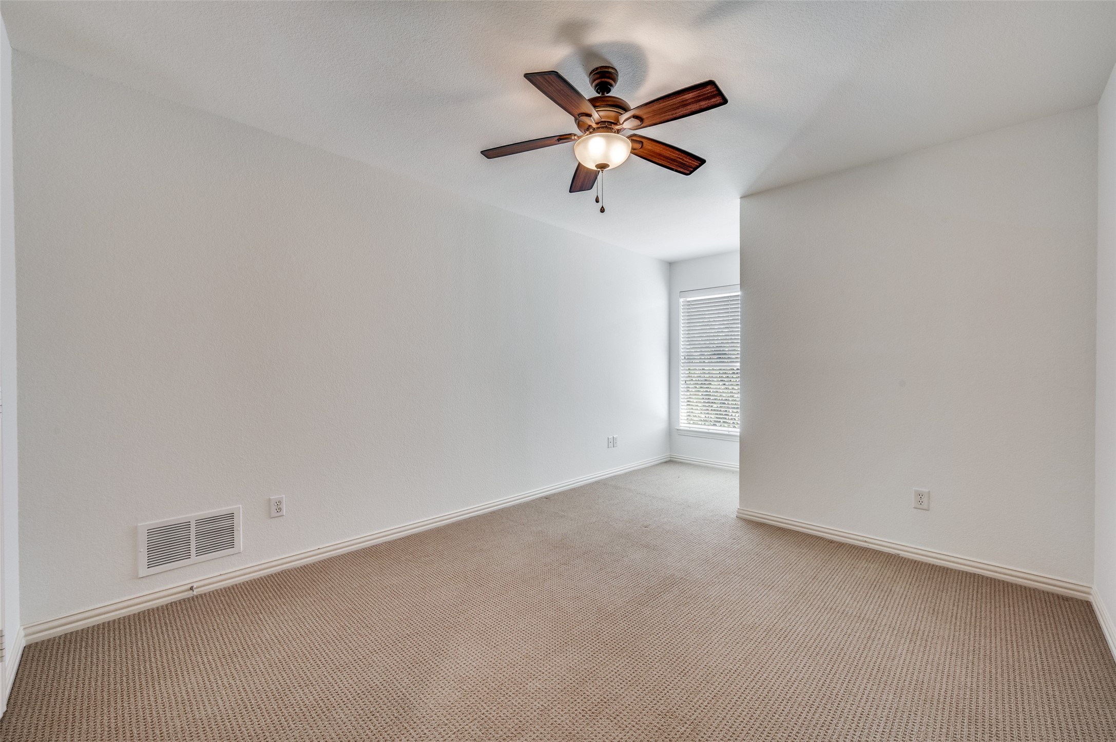 1513 HACKETT CREEK Drive