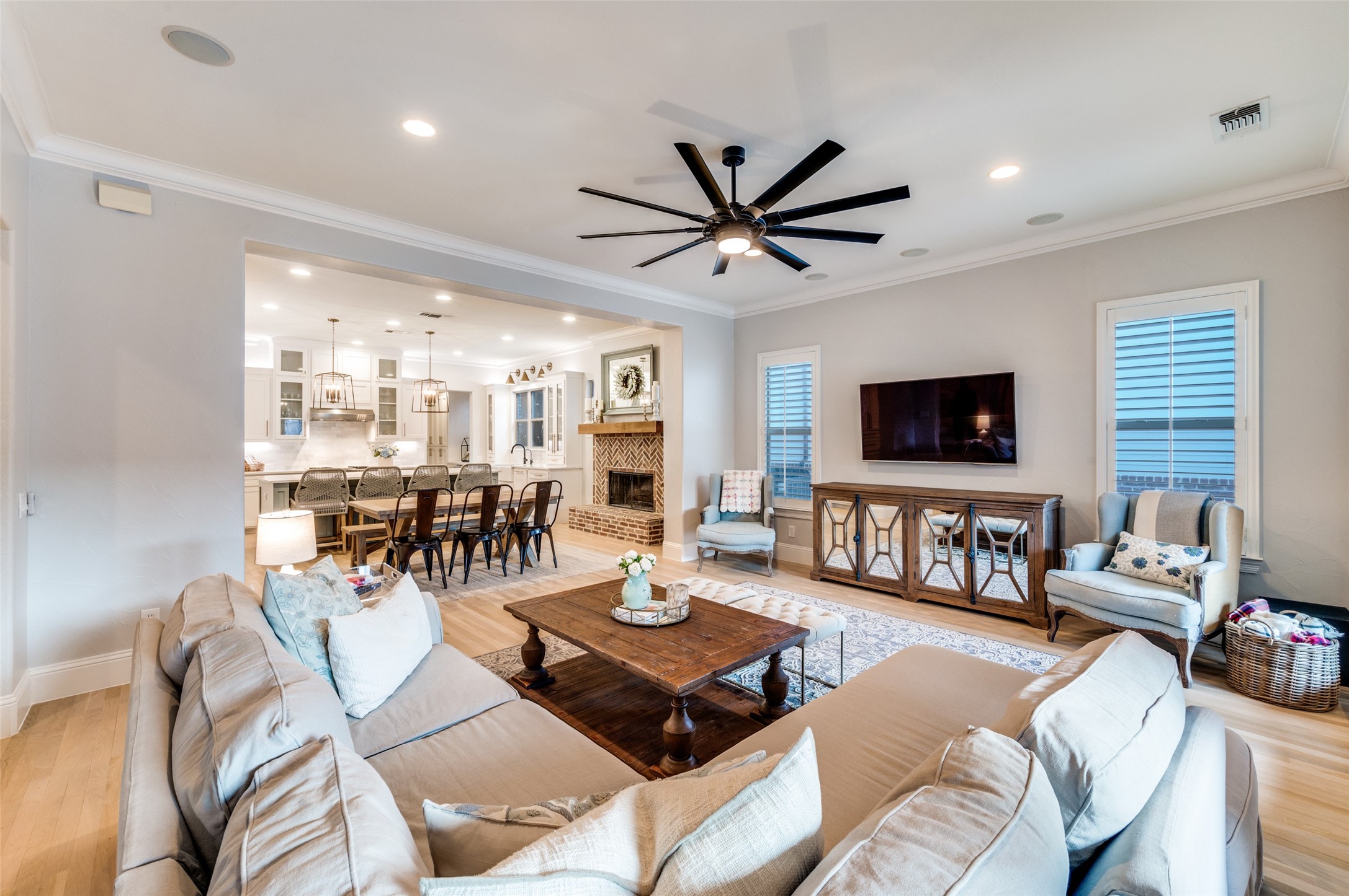 2305 STATE Boulevard