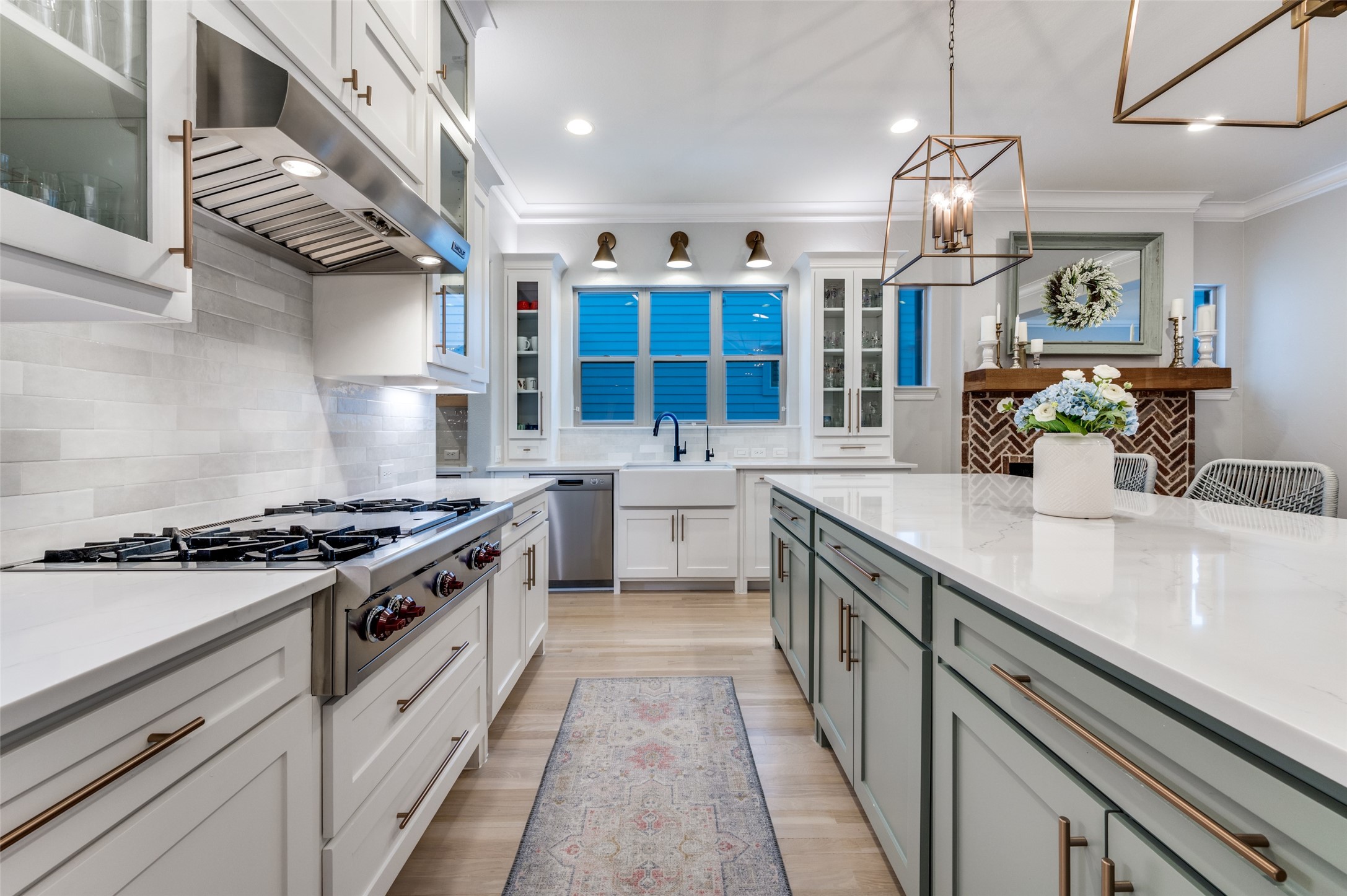 2305 STATE Boulevard