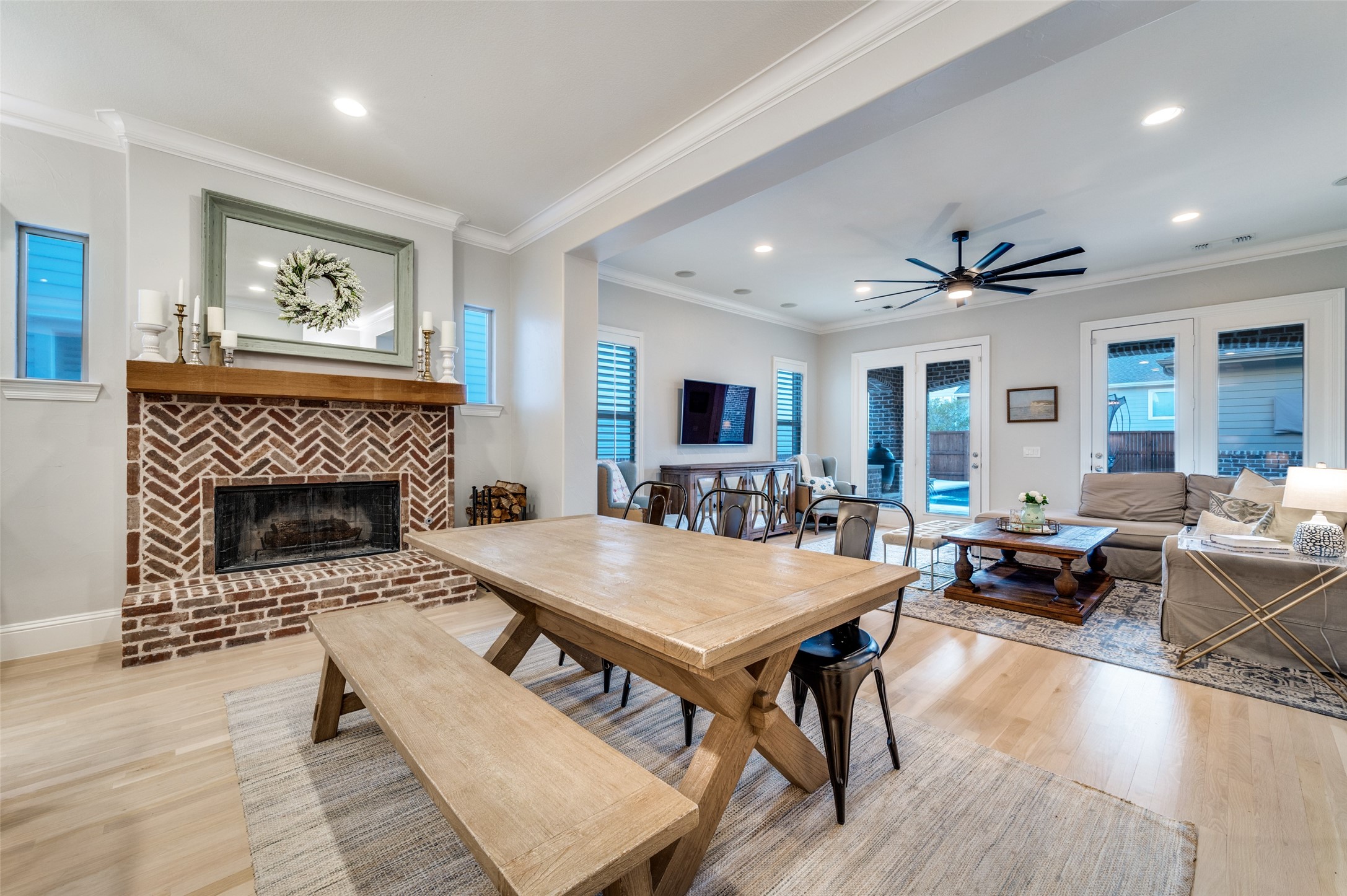 2305 STATE Boulevard