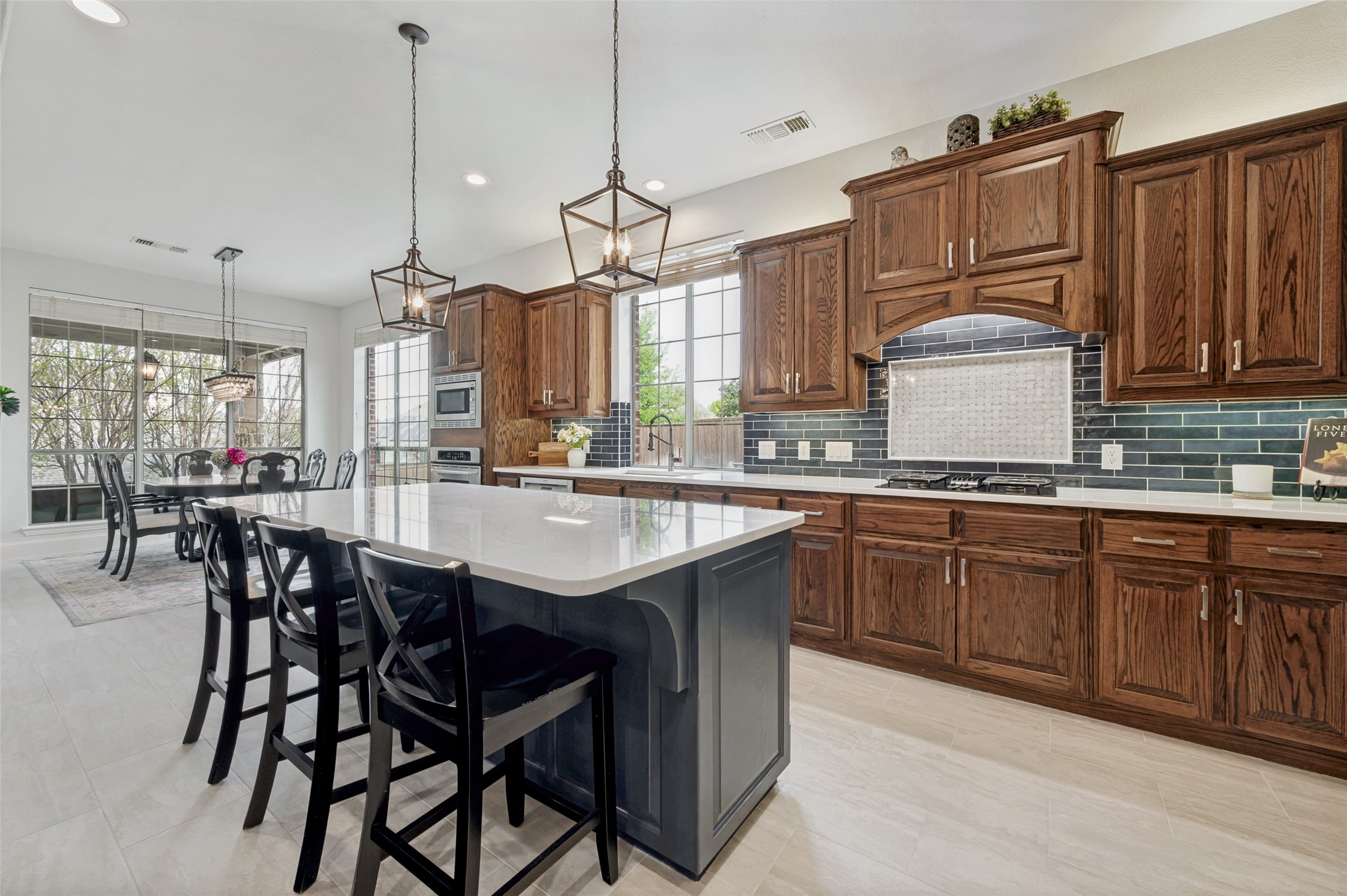 960 WILLOW RIDGE Drive