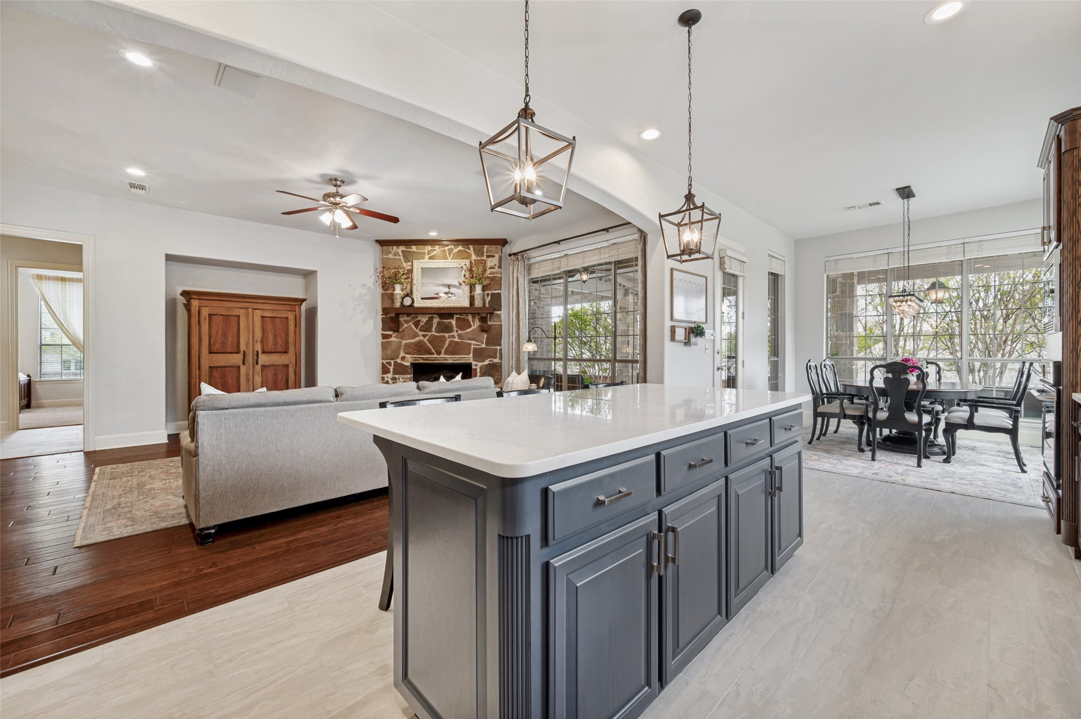 960 WILLOW RIDGE Drive