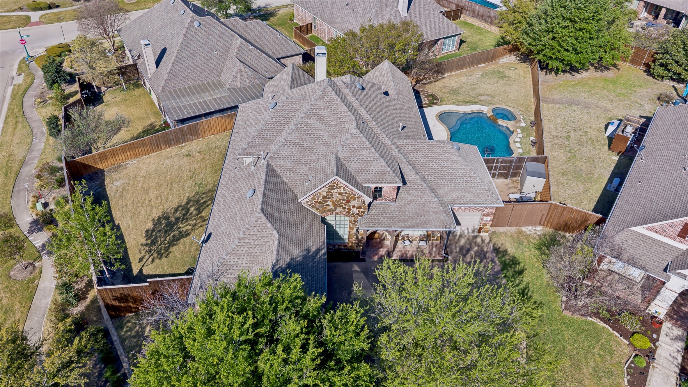 960 WILLOW RIDGE Drive