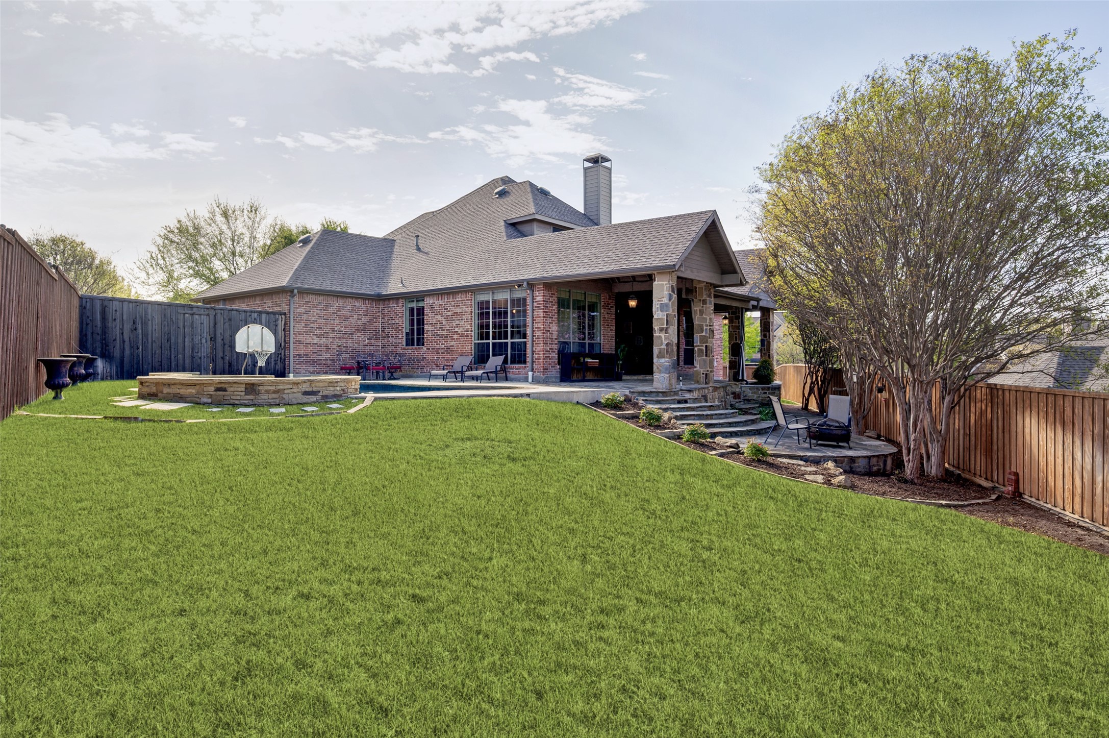 960 WILLOW RIDGE Drive