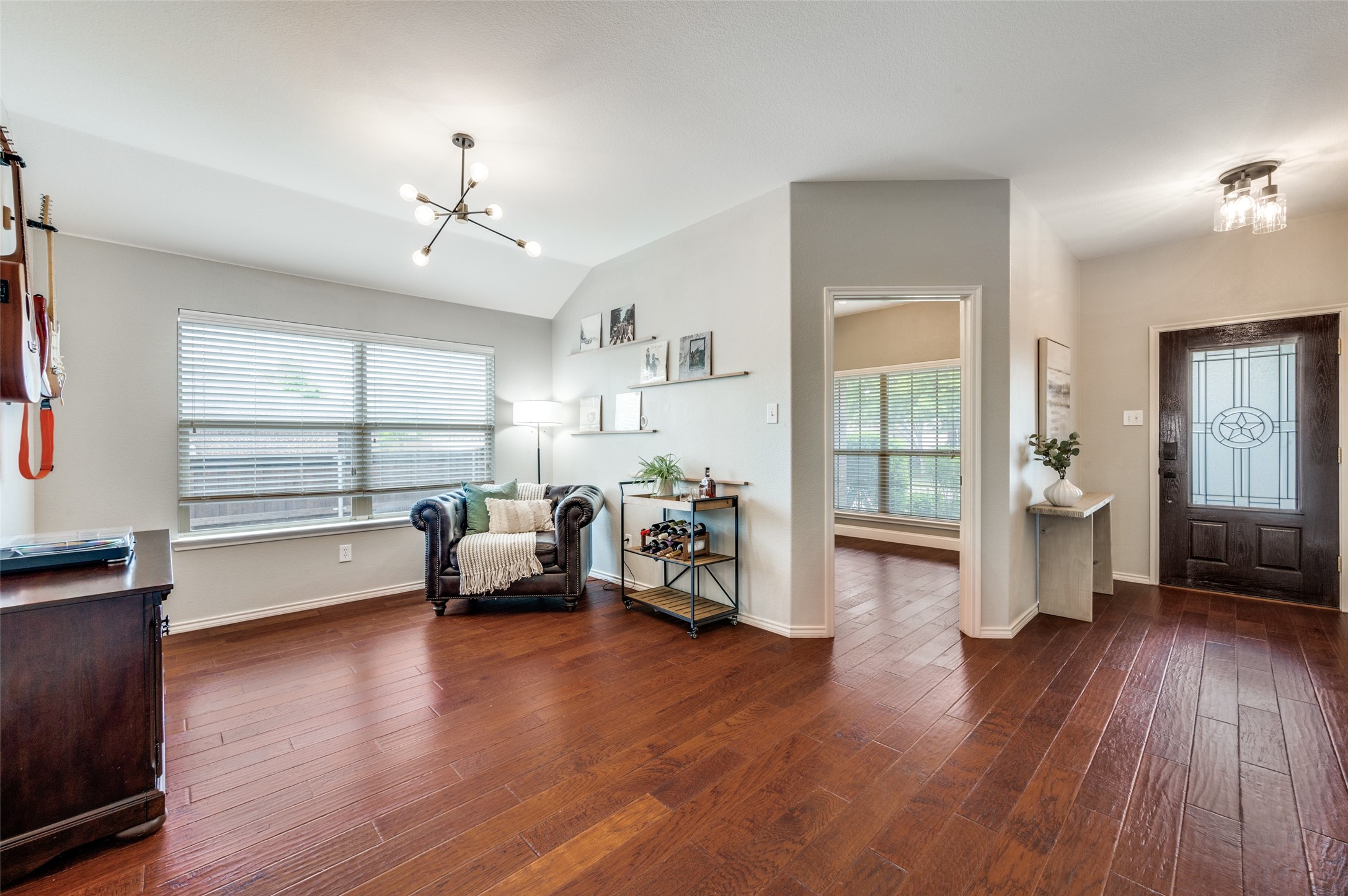1105 KAUFMAN Road