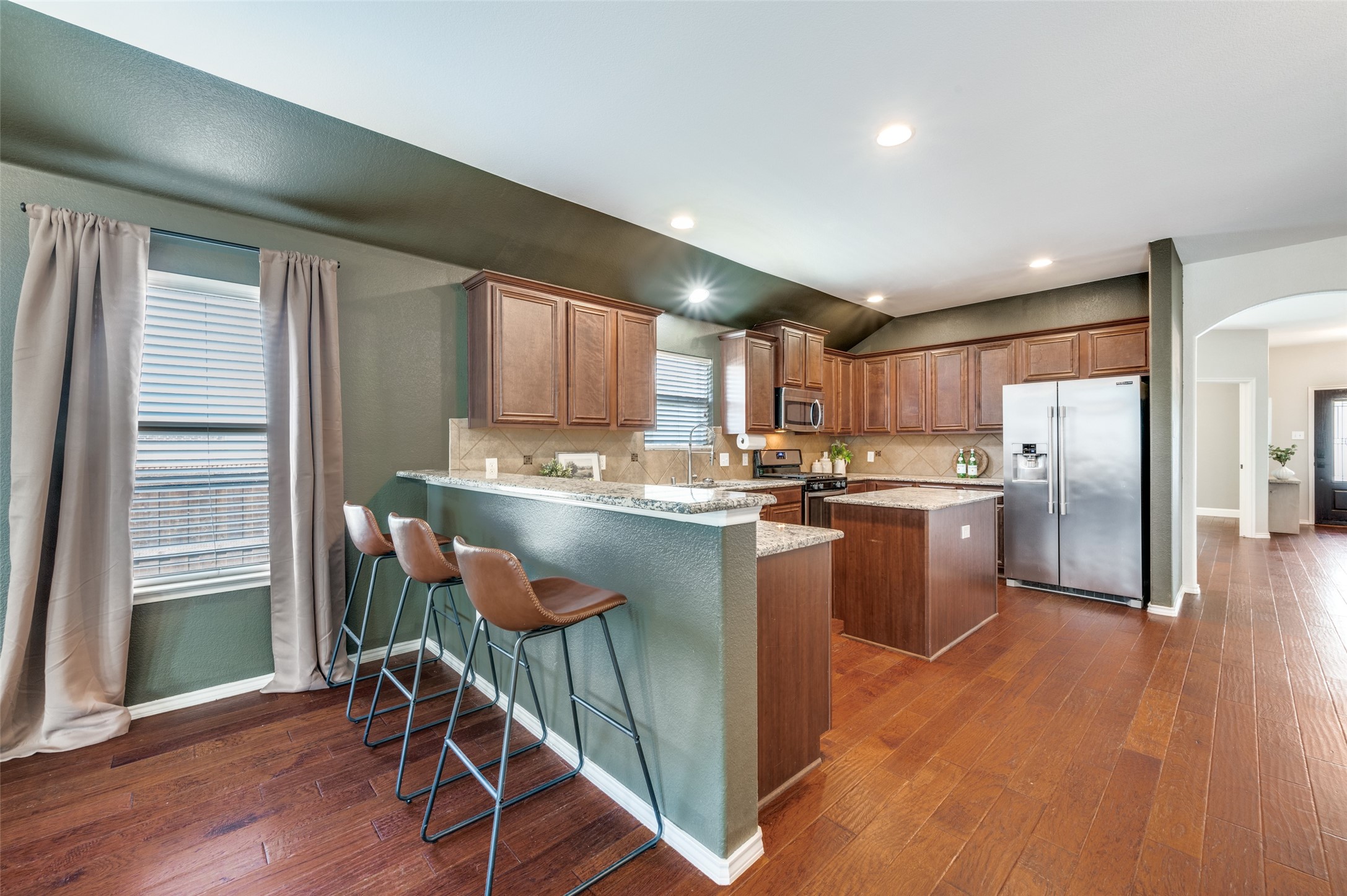 1105 KAUFMAN Road