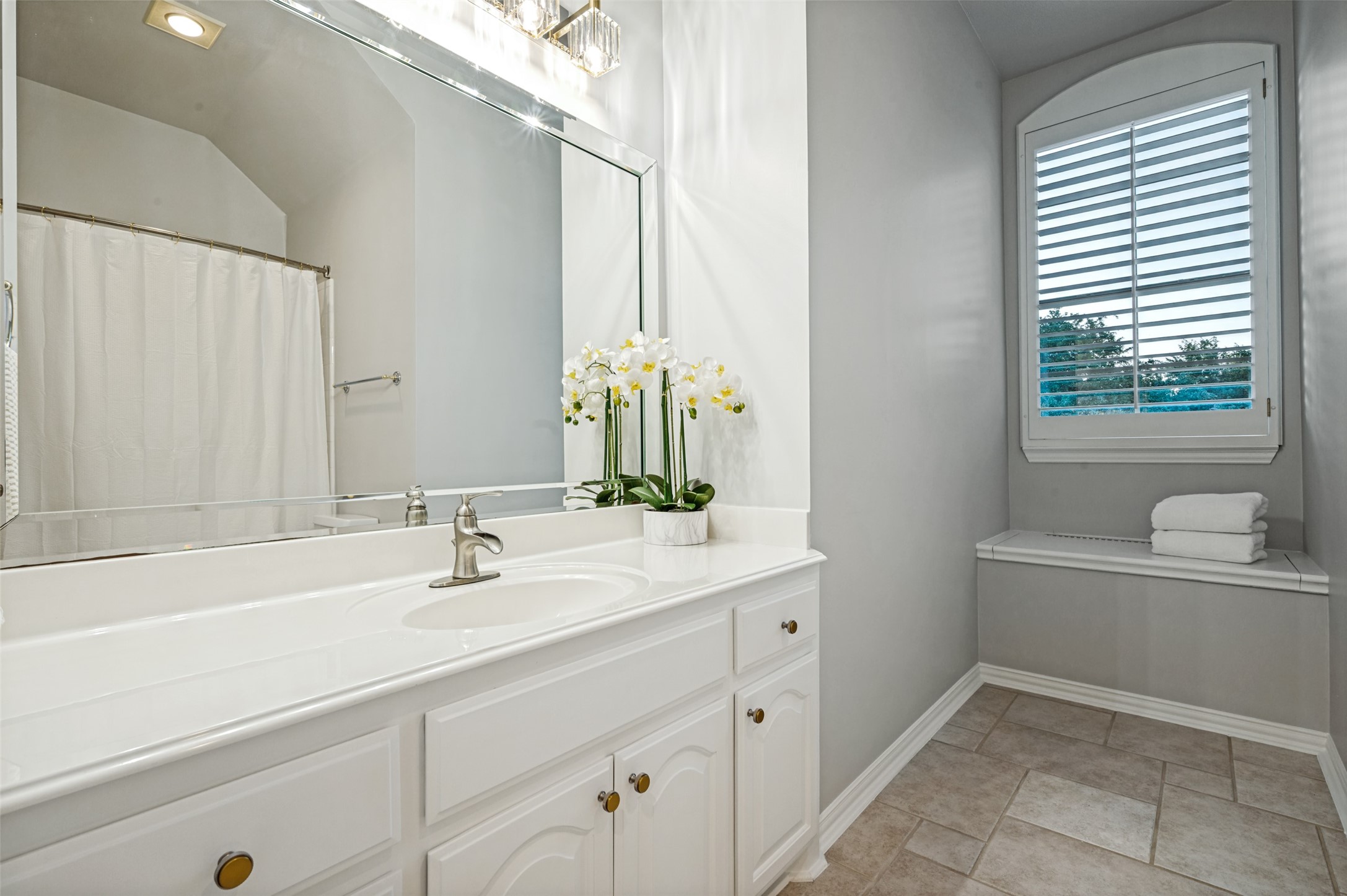 2860 CREEK VIEW Court