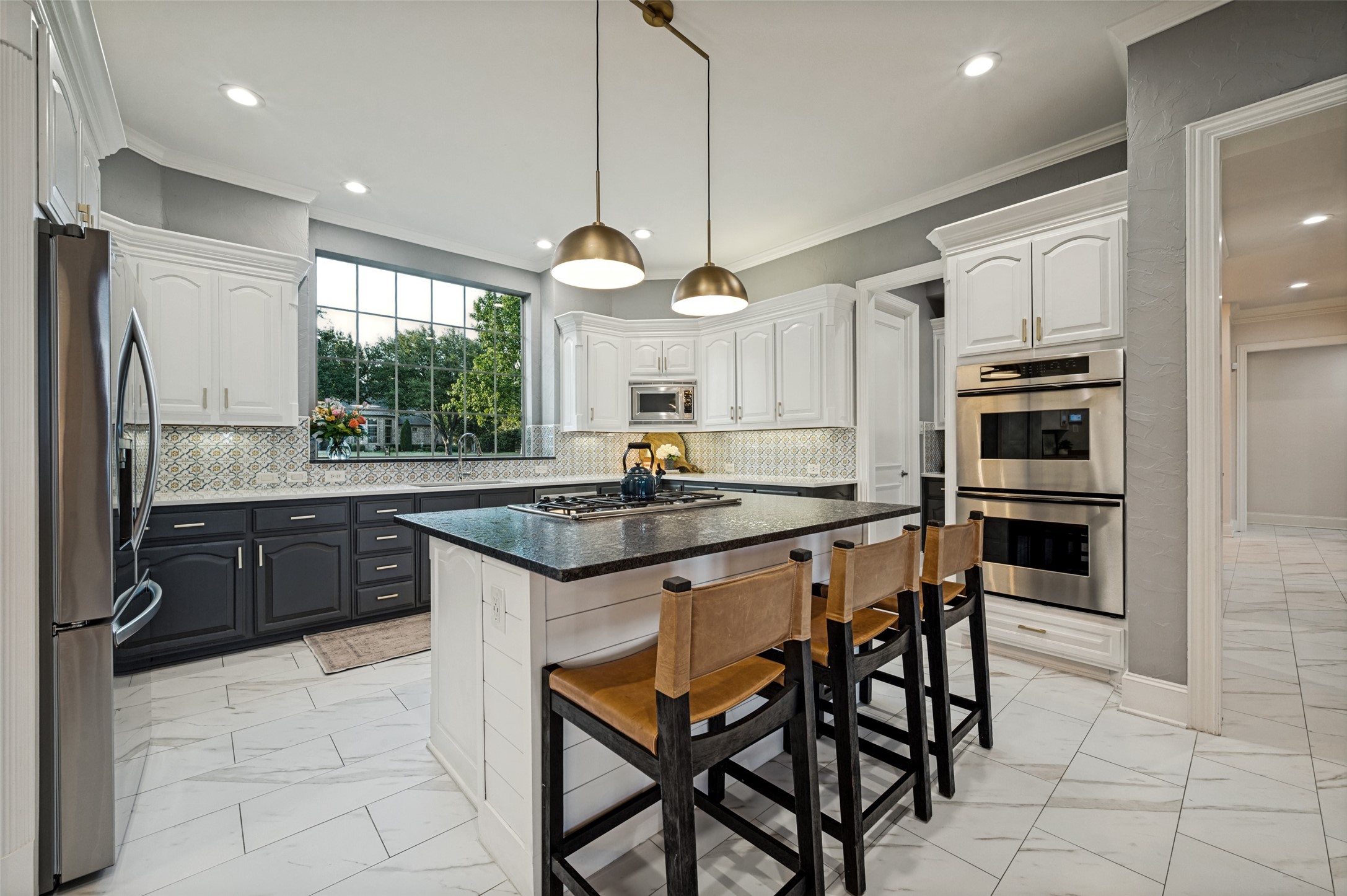 2860 CREEK VIEW Court