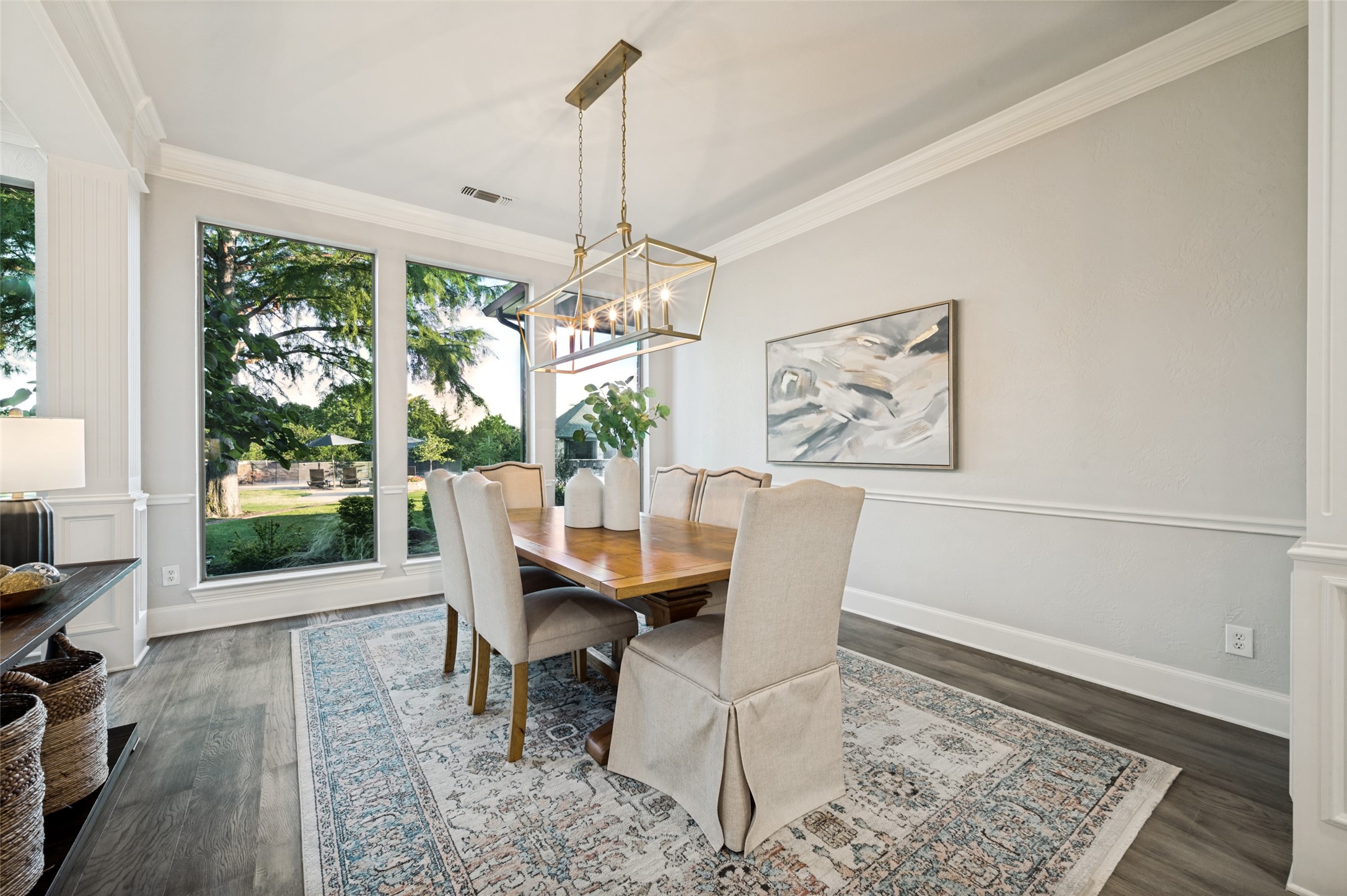 2860 CREEK VIEW Court