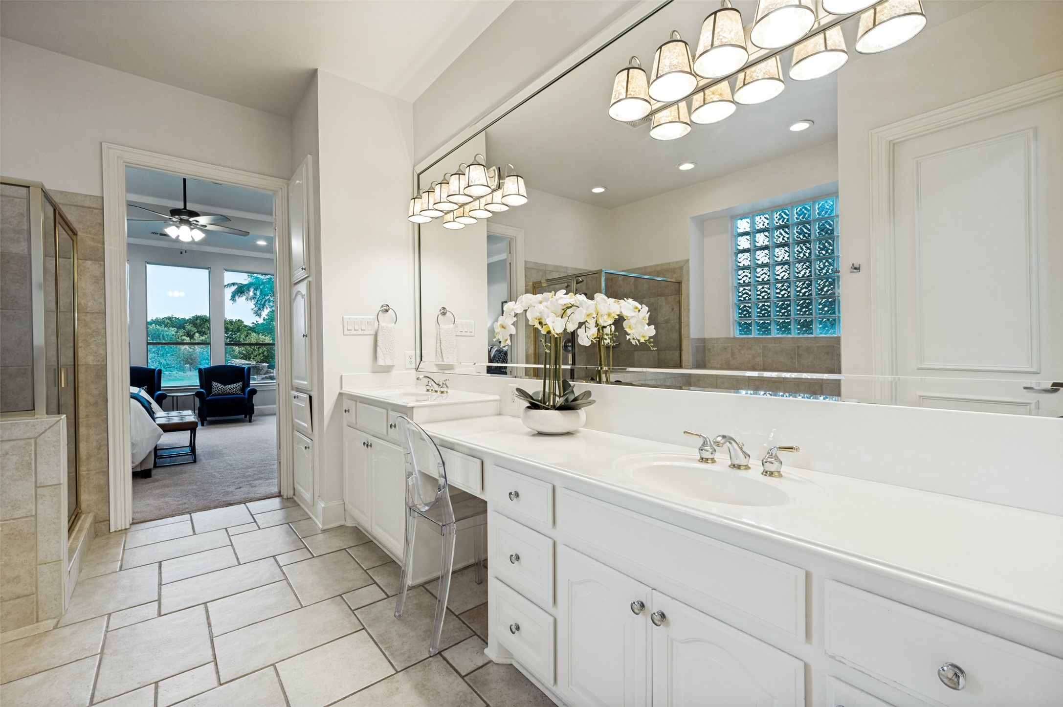 2860 CREEK VIEW Court