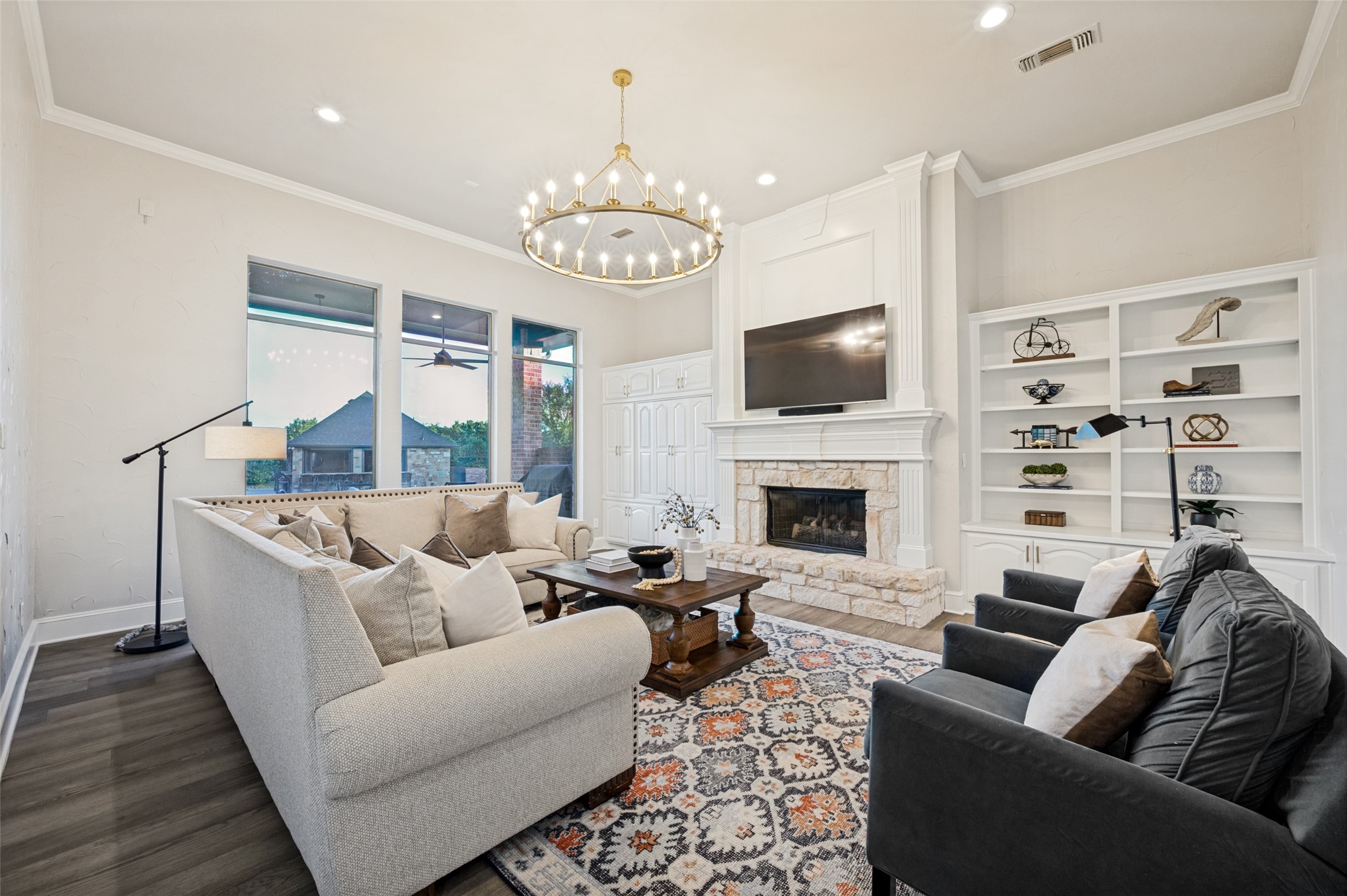 2860 CREEK VIEW Court