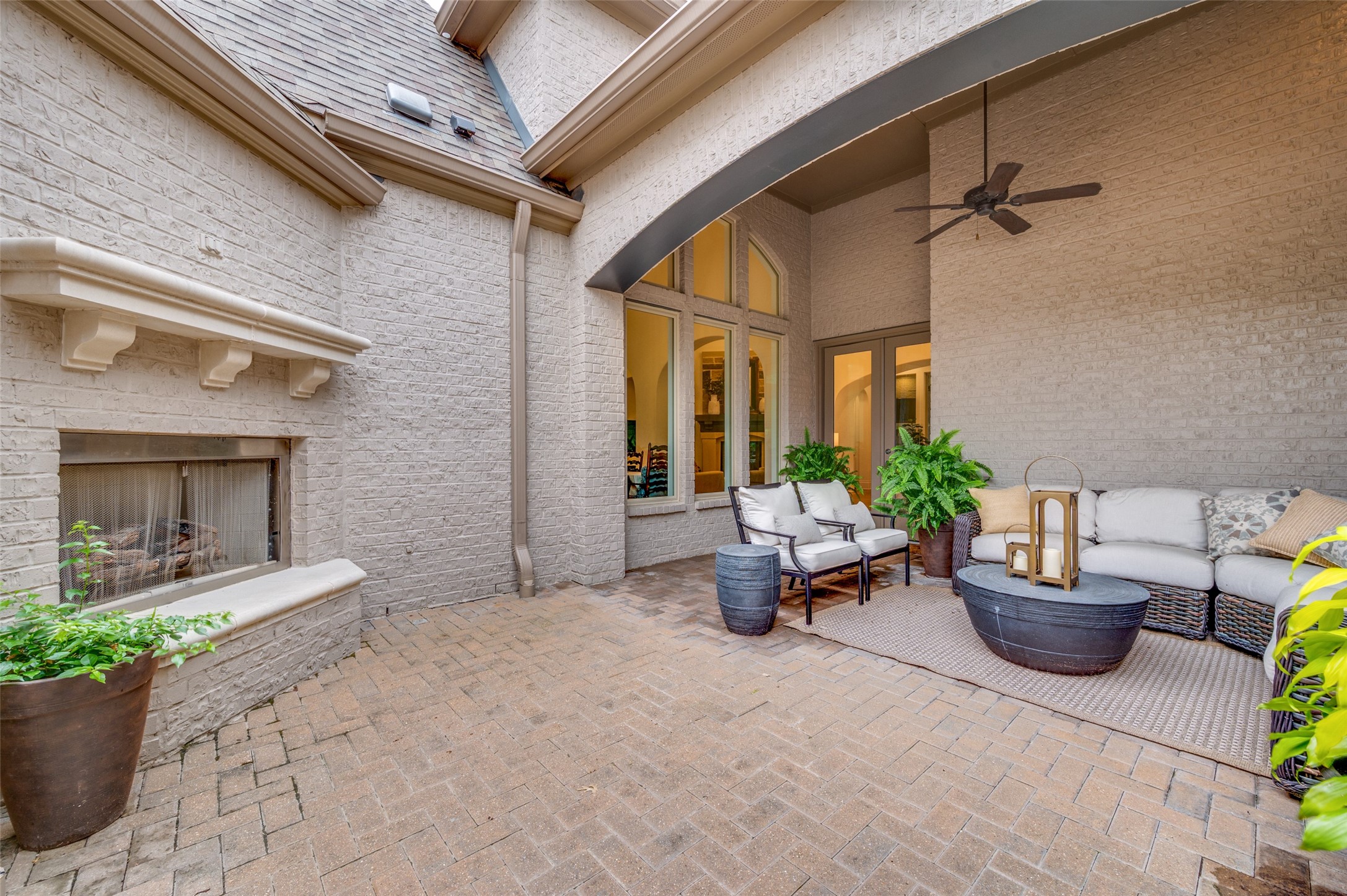 2140 ELM TERRACE Lane