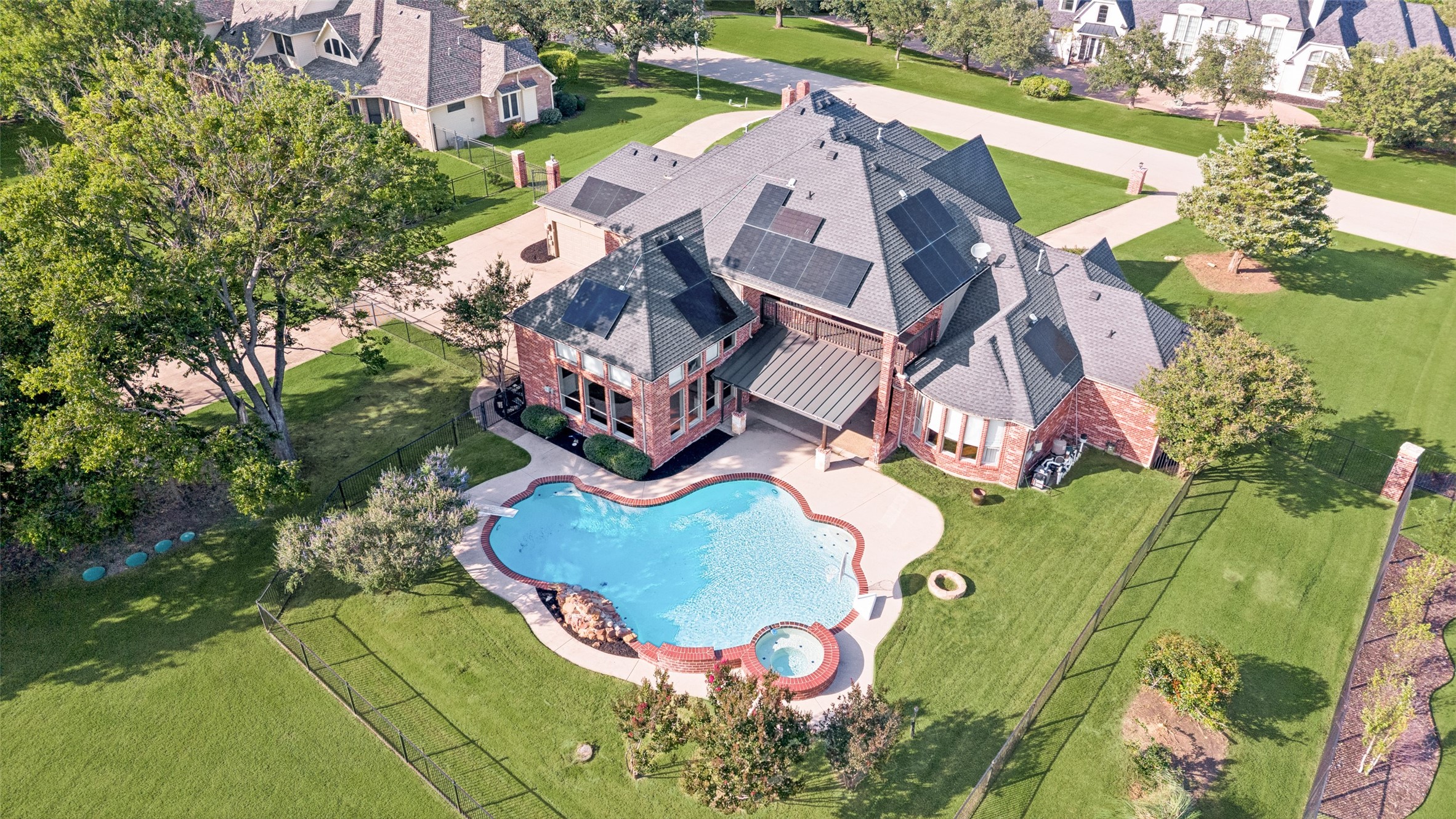 1561 WINDING CREEK ROAD