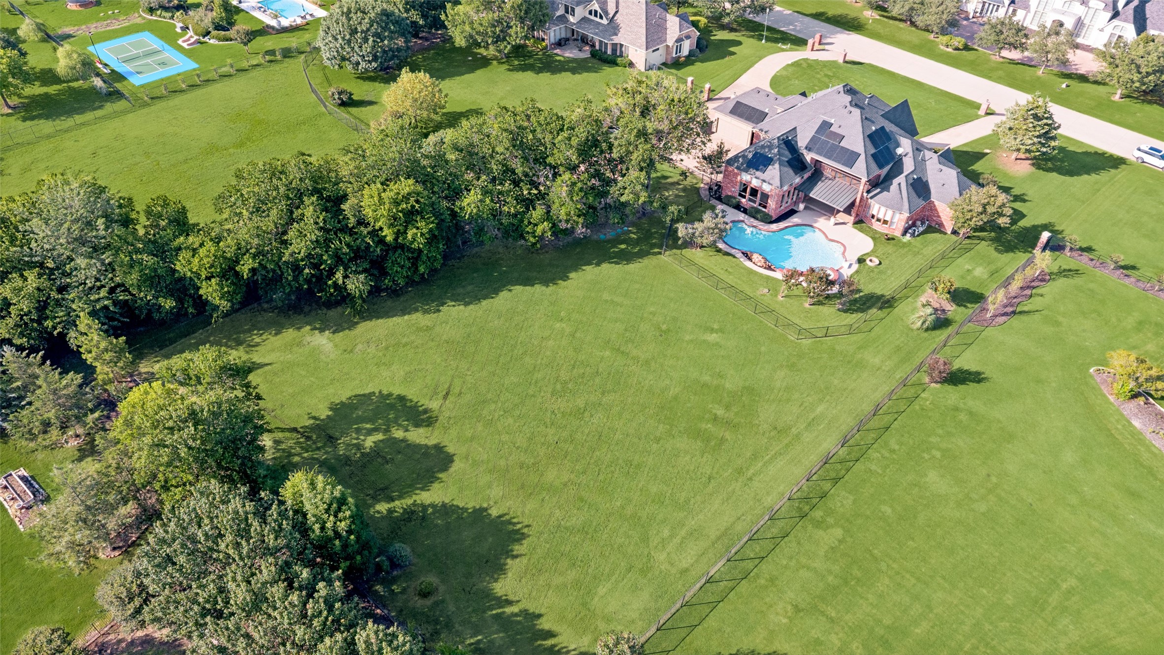 1561 WINDING CREEK ROAD
