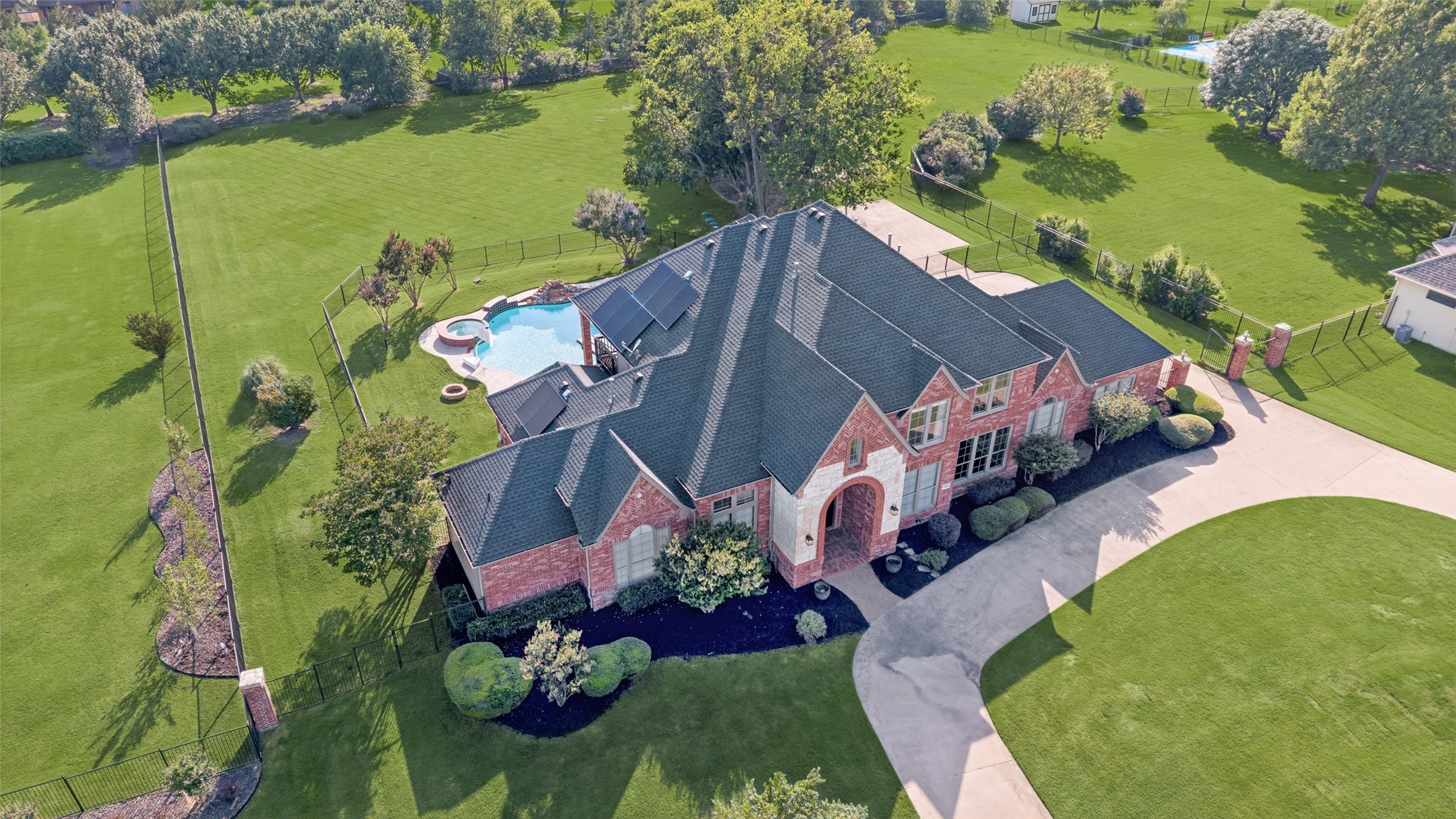 1561 WINDING CREEK ROAD