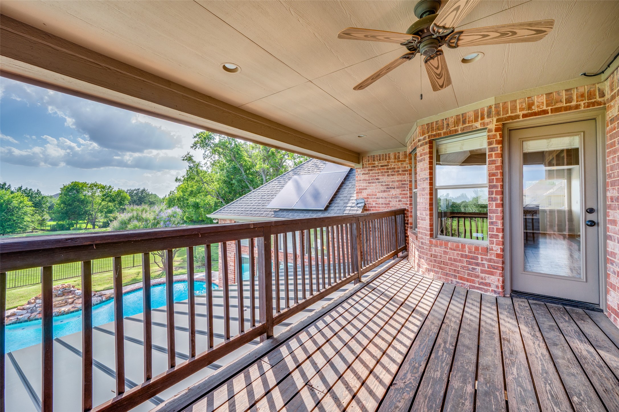 1561 WINDING CREEK ROAD