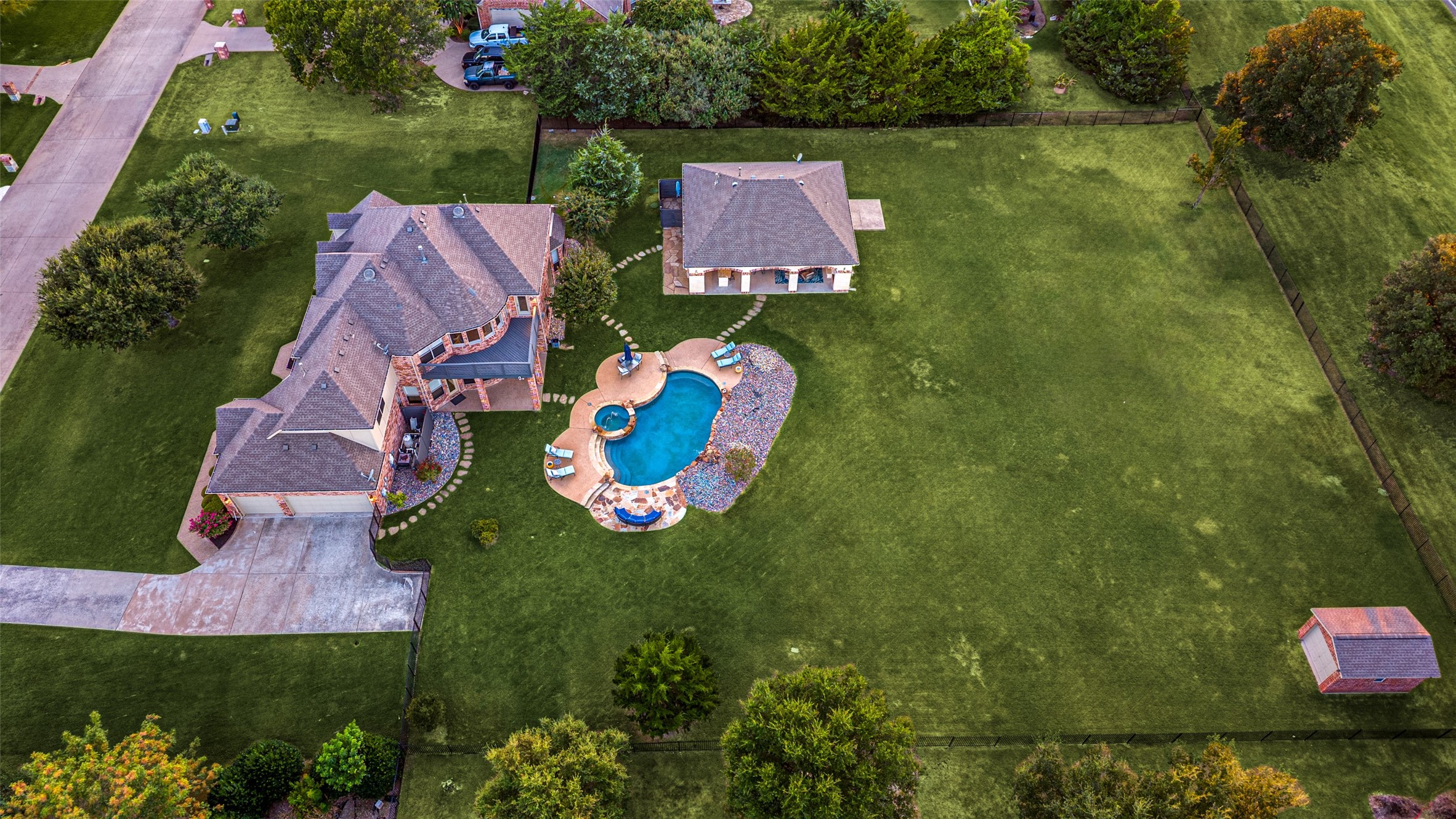 2821 WINDING CREEK Road