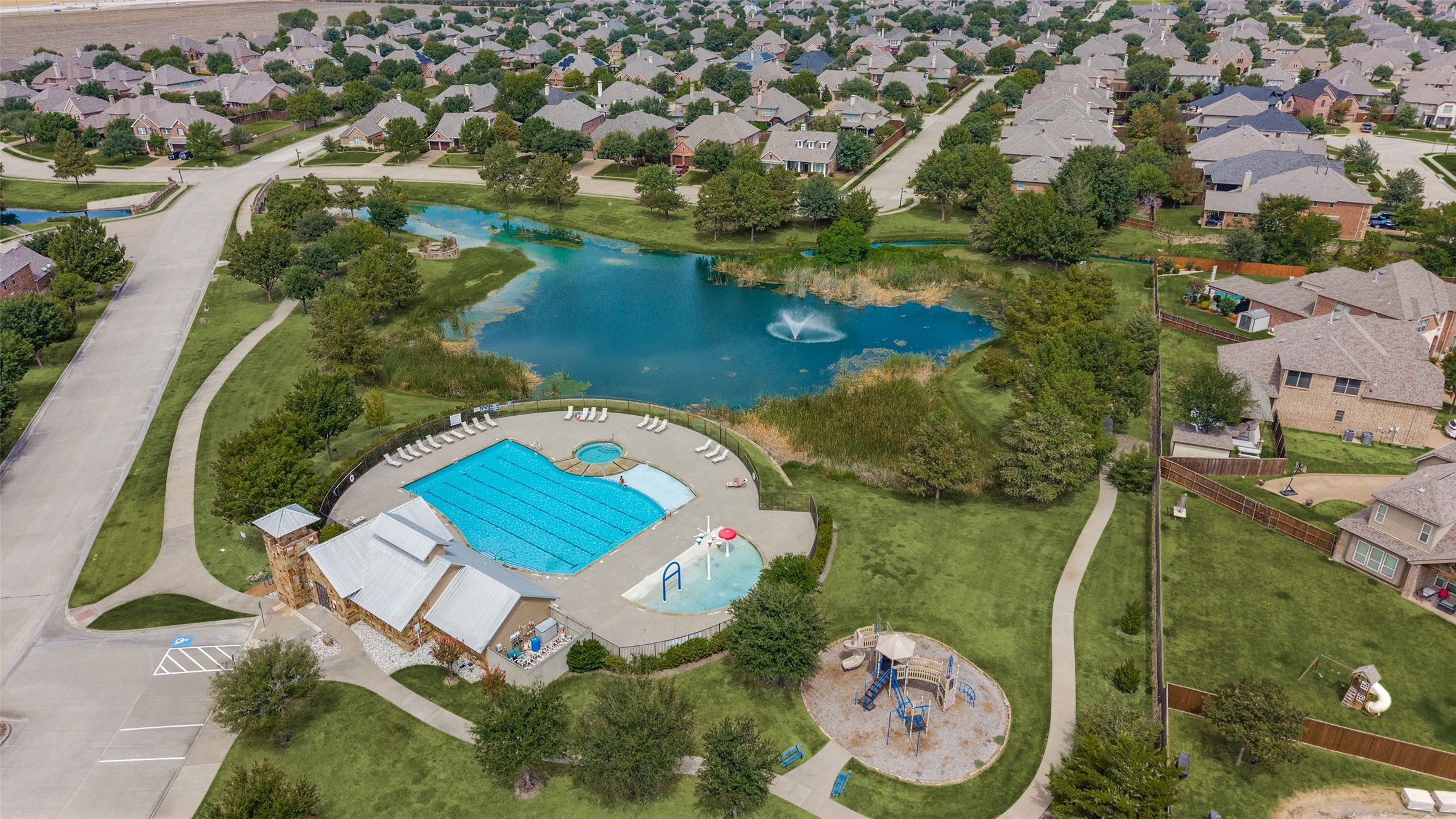 850 KINGS VIEW Drive