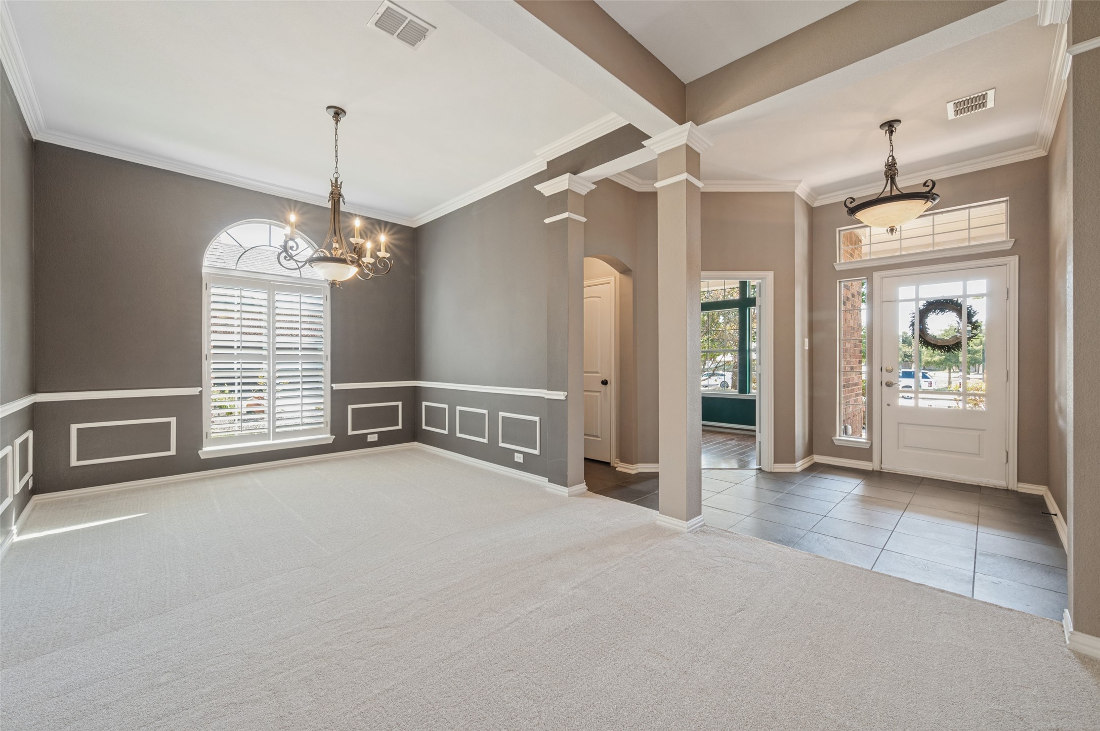 850 KINGS VIEW Drive