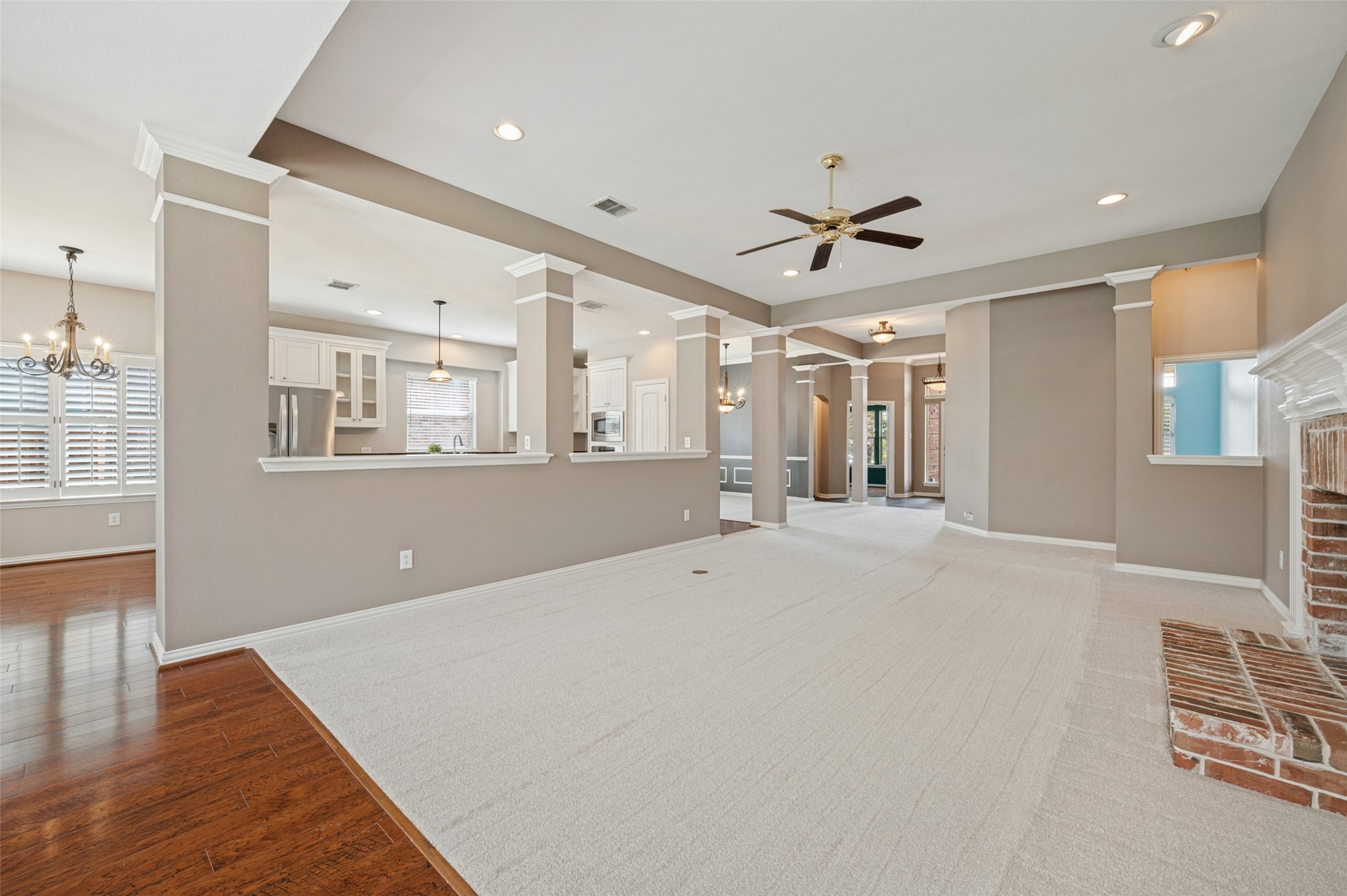 850 KINGS VIEW Drive