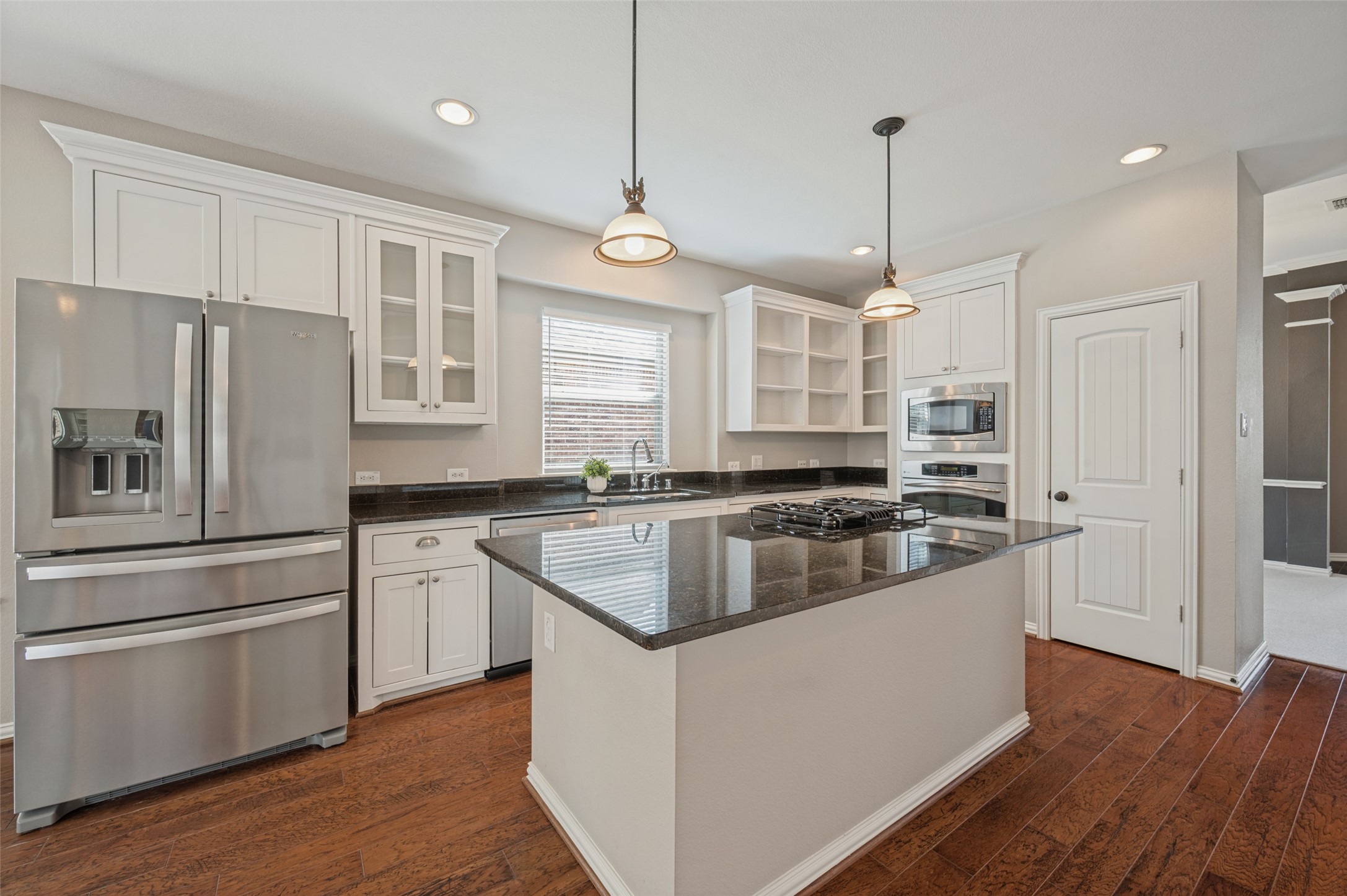 850 KINGS VIEW Drive