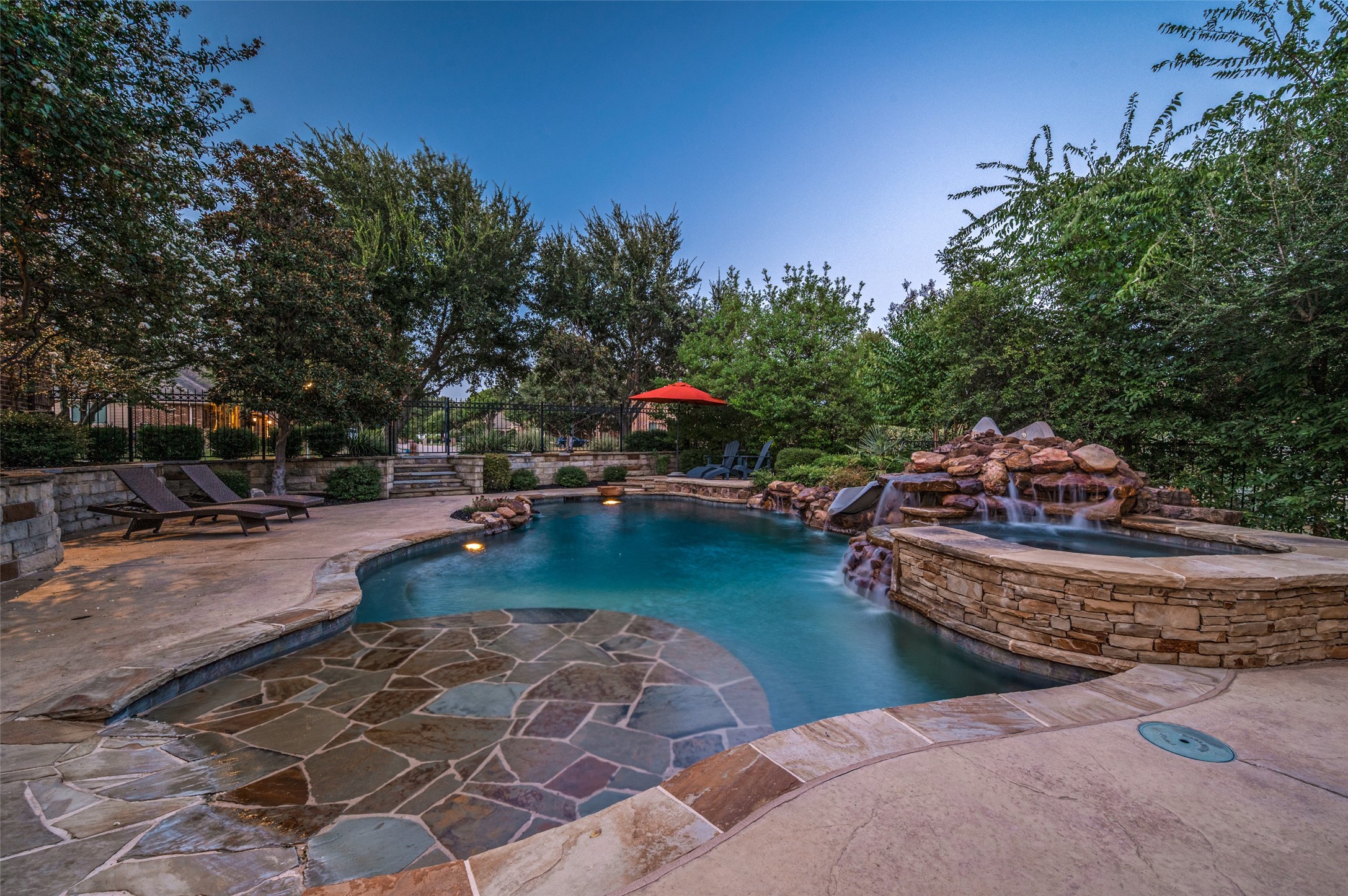 2570 BENDBROOK Trail