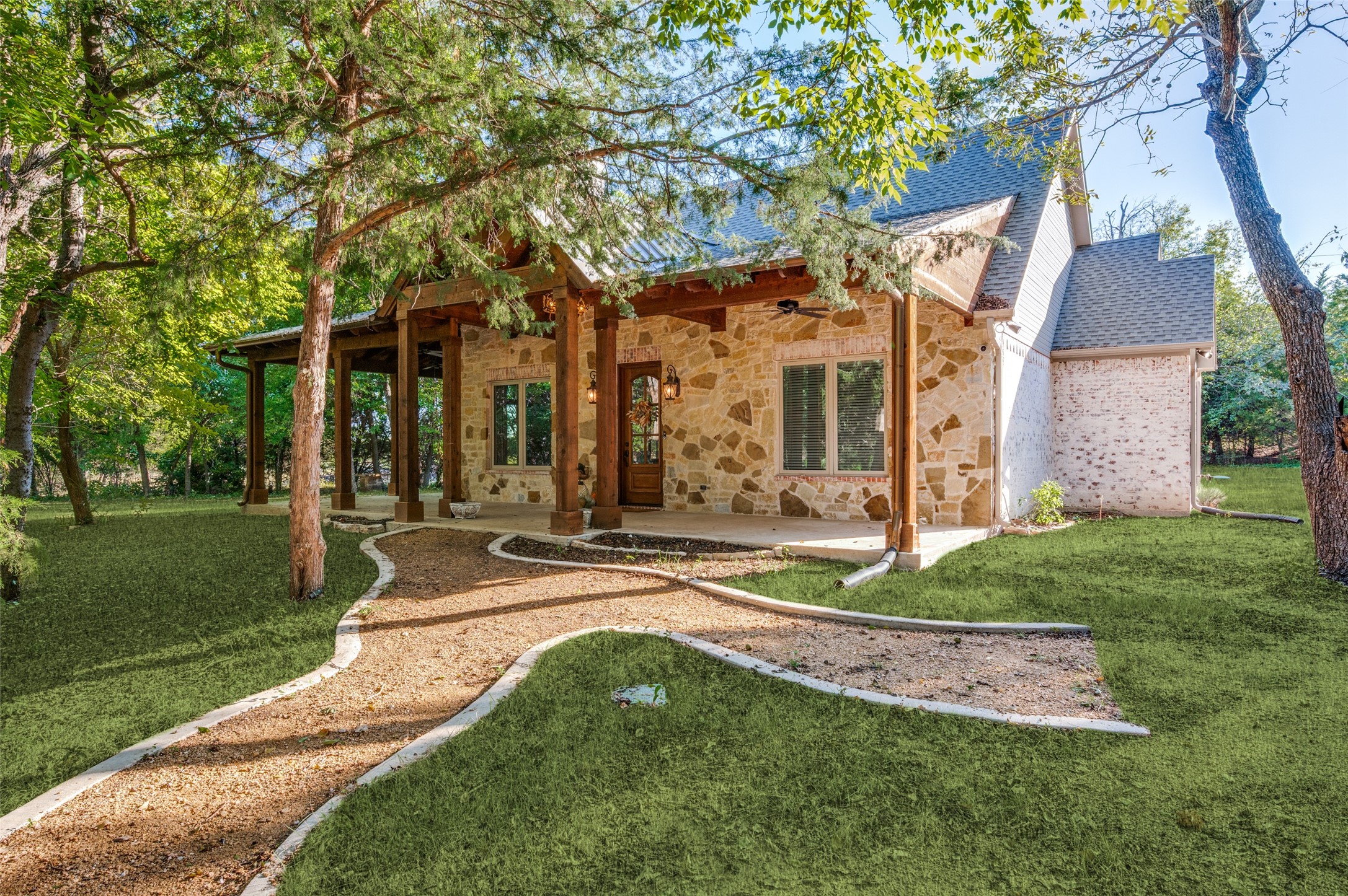 8515 COUNTRY CREEK Lane