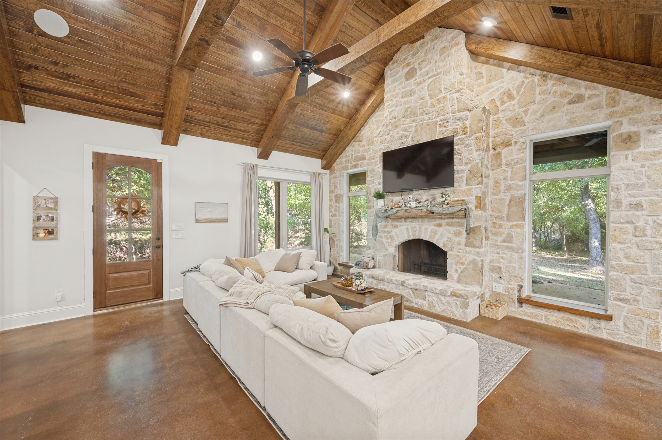 8515 COUNTRY CREEK Lane