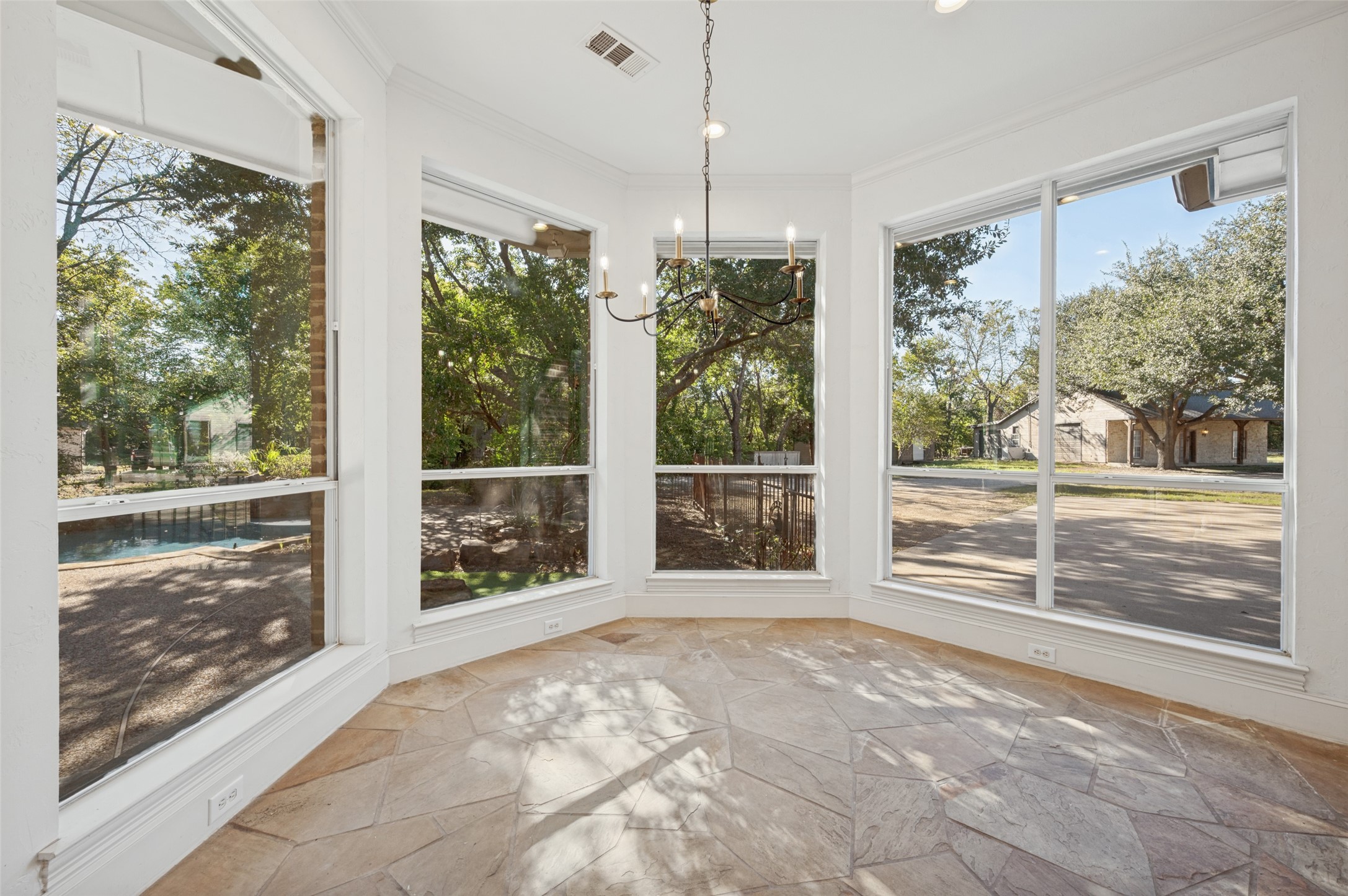 8515 COUNTRY CREEK Lane