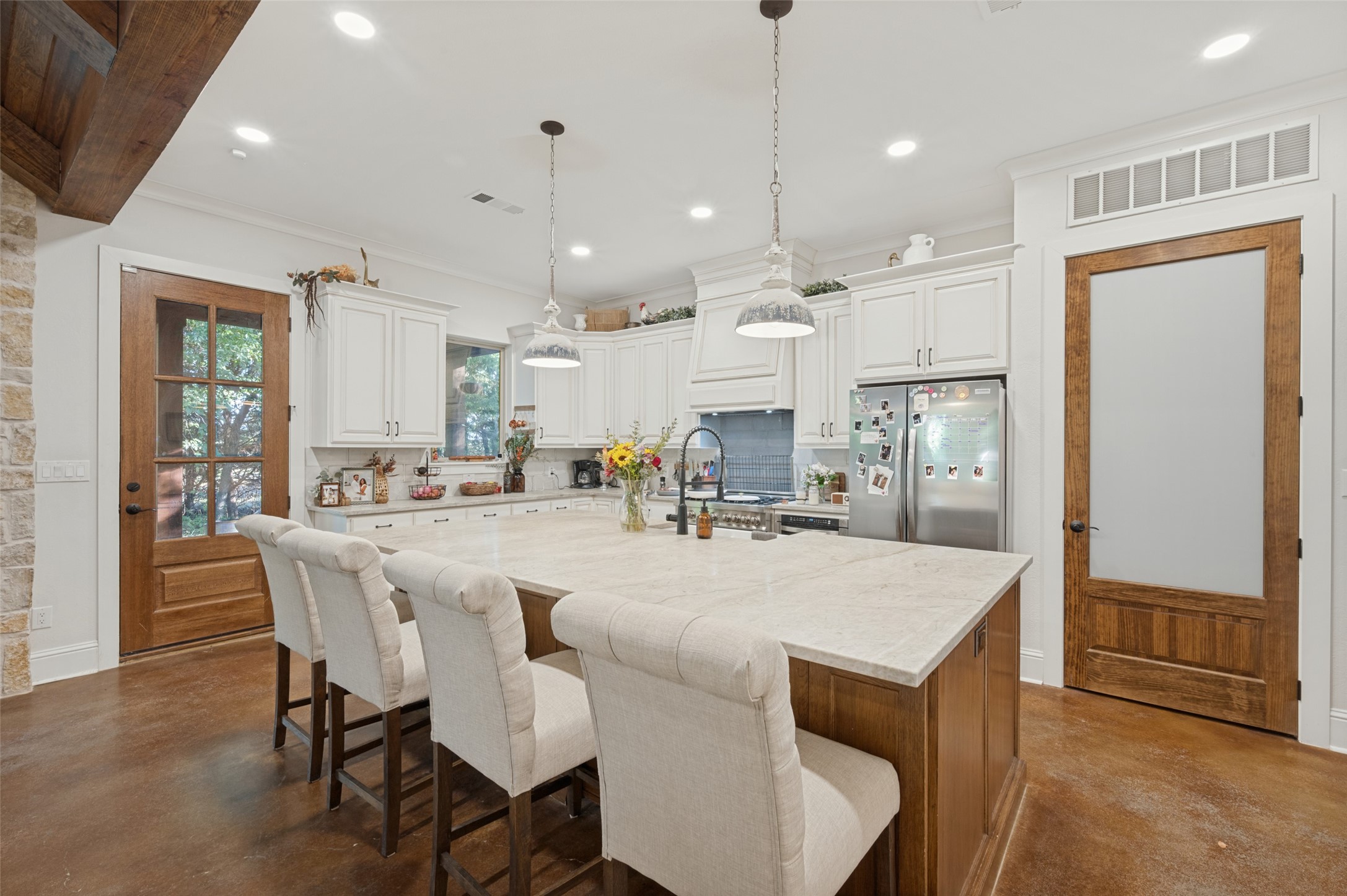 8515 COUNTRY CREEK Lane