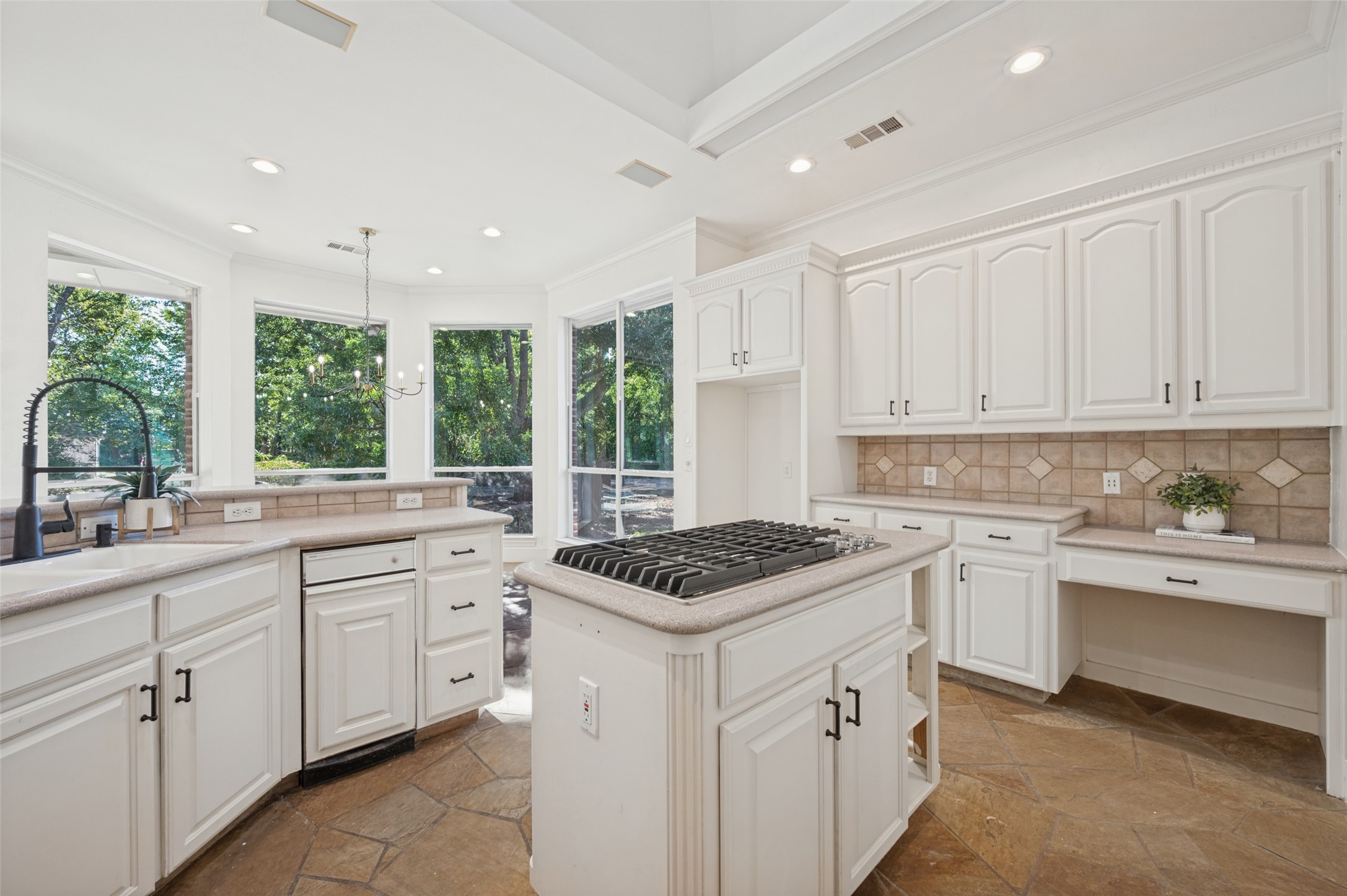 8515 COUNTRY CREEK Lane