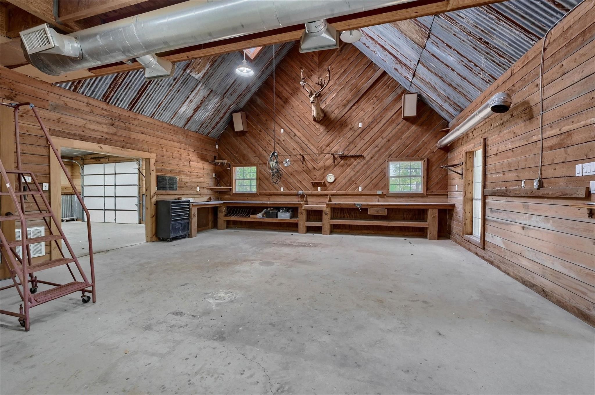 8515 COUNTRY CREEK Lane