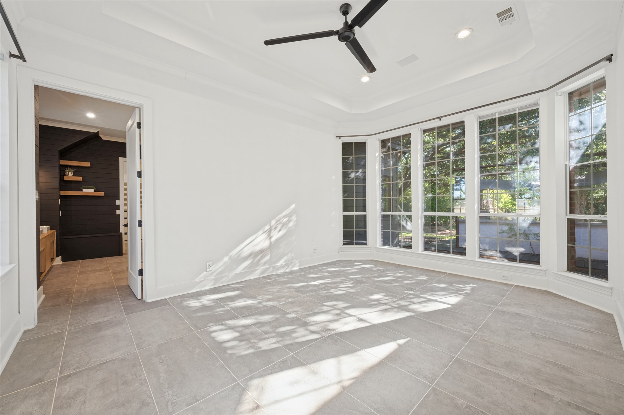 8515 COUNTRY CREEK Lane