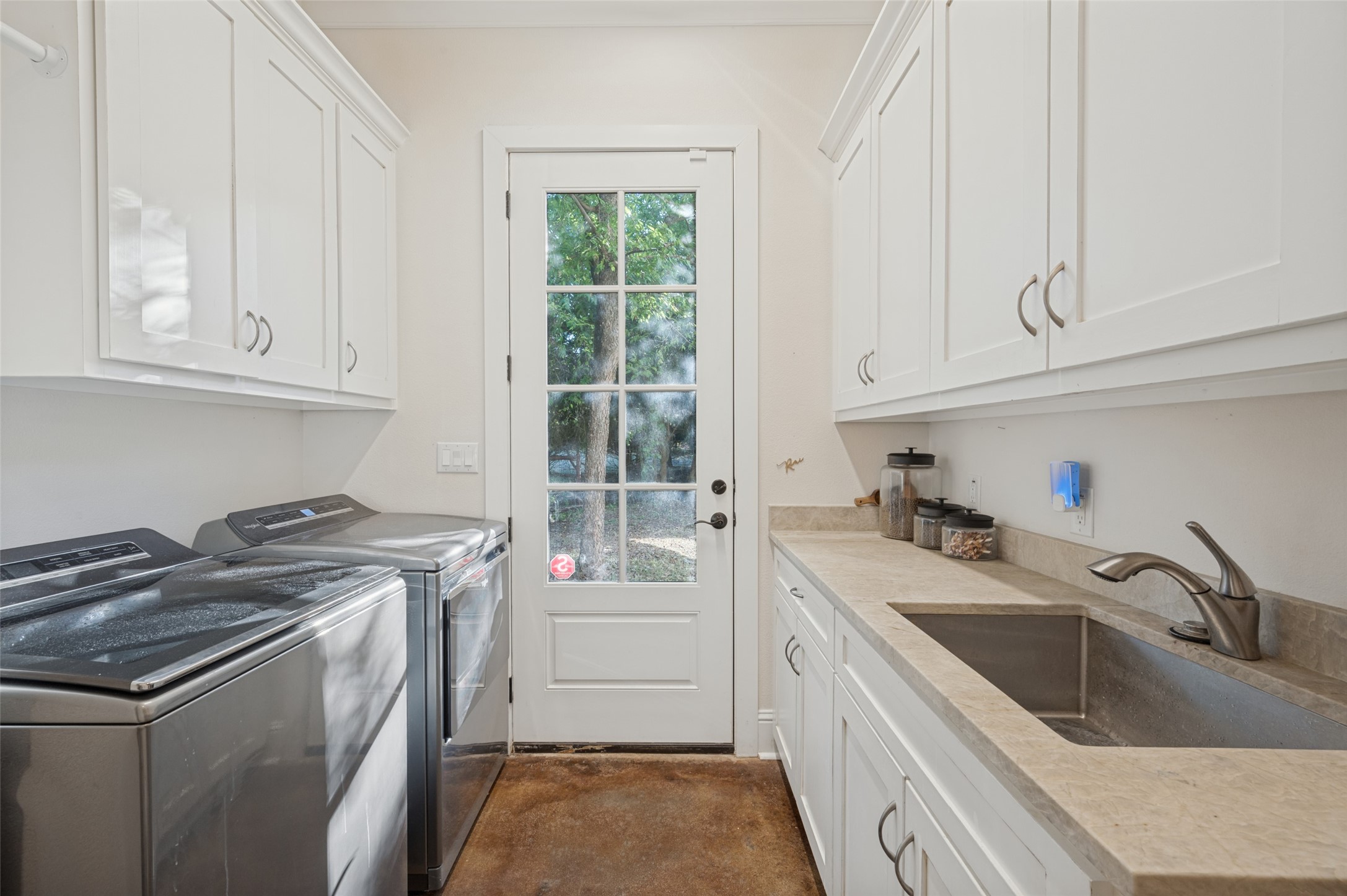 8515 COUNTRY CREEK Lane