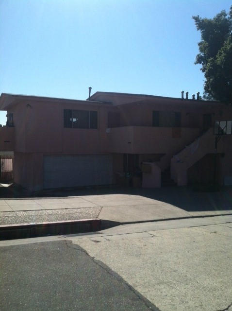 904 E Carrillo Road