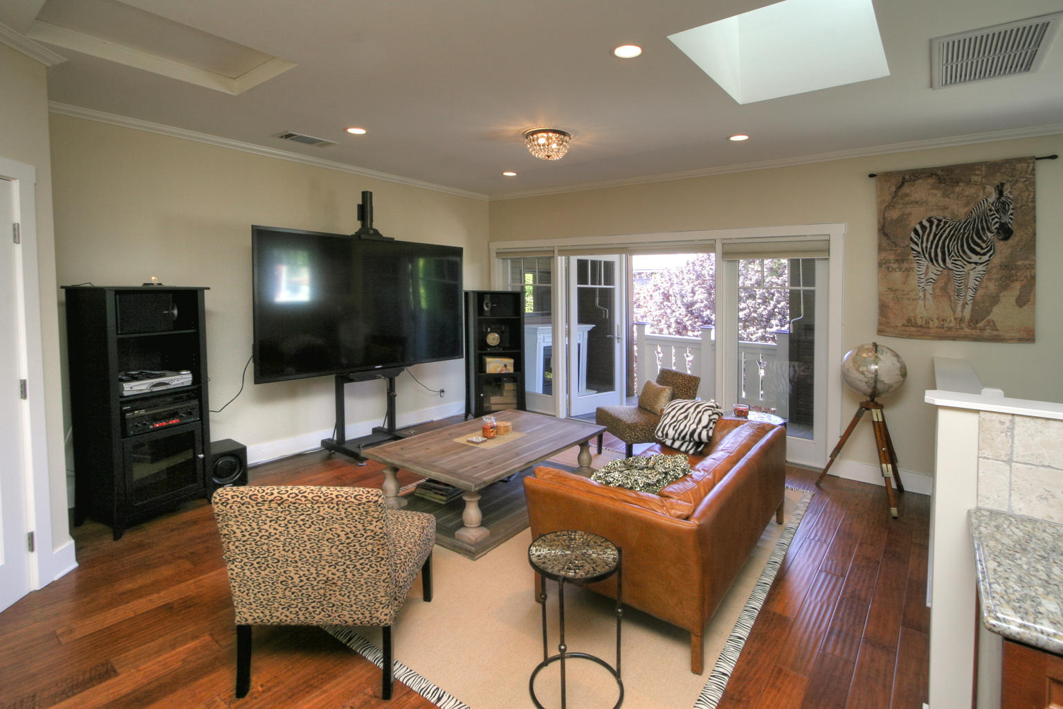 828 Bath Street, B