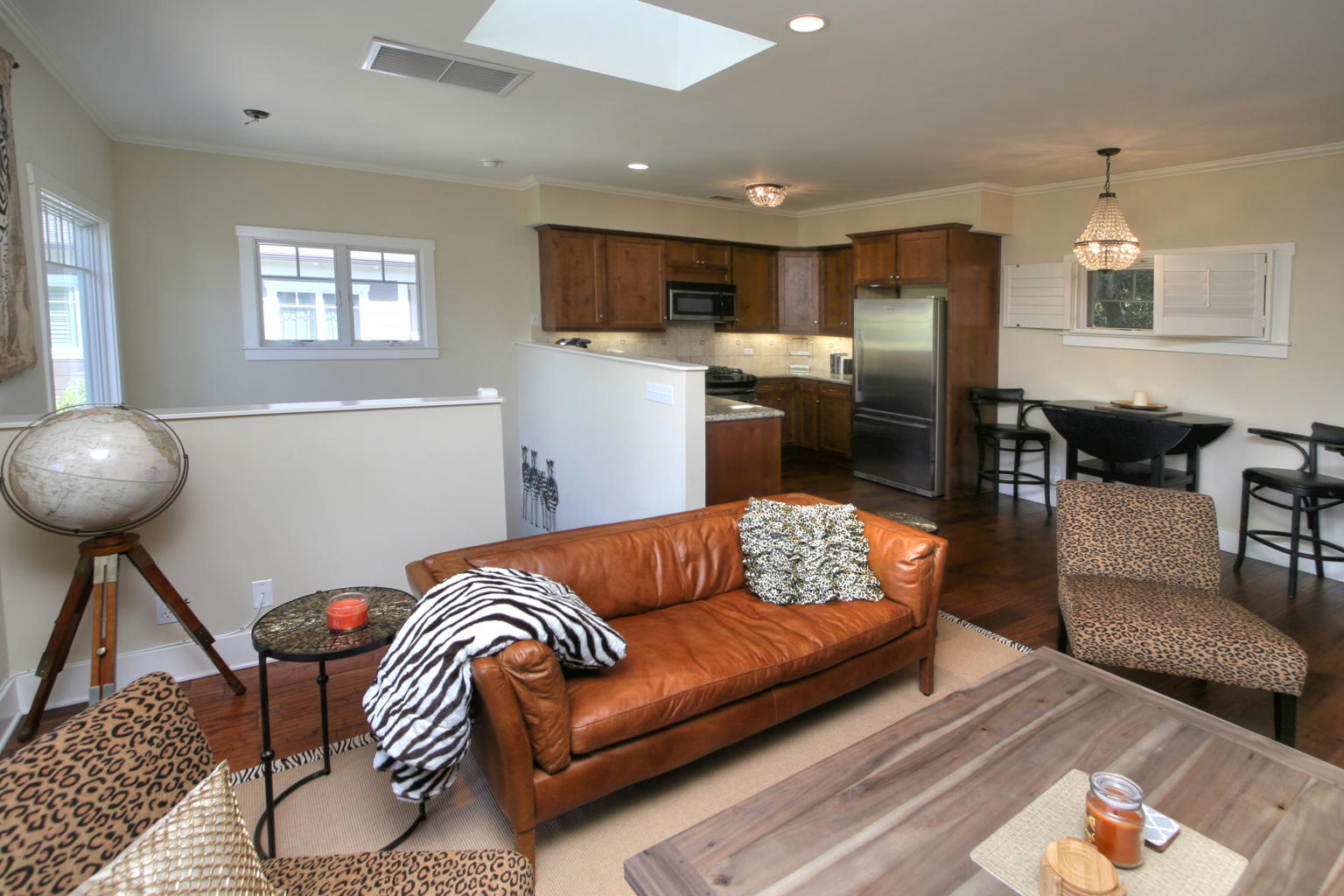 828 Bath Street, B
