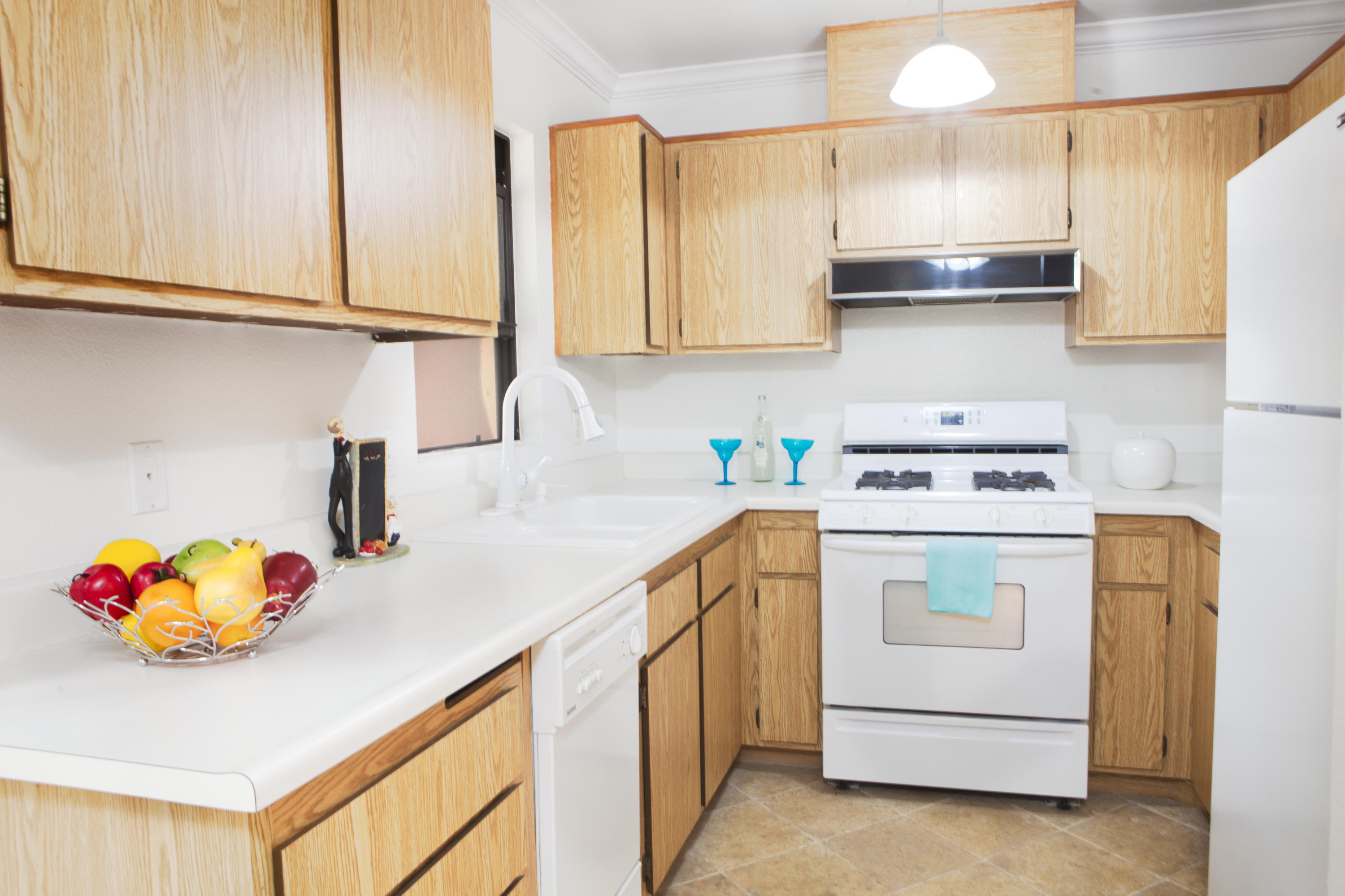 5290 Overpass Road, 15