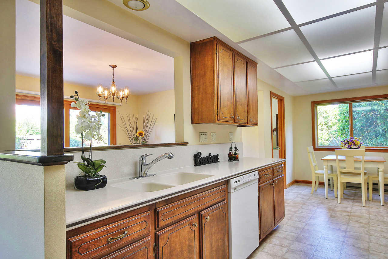 870 Windsor Court