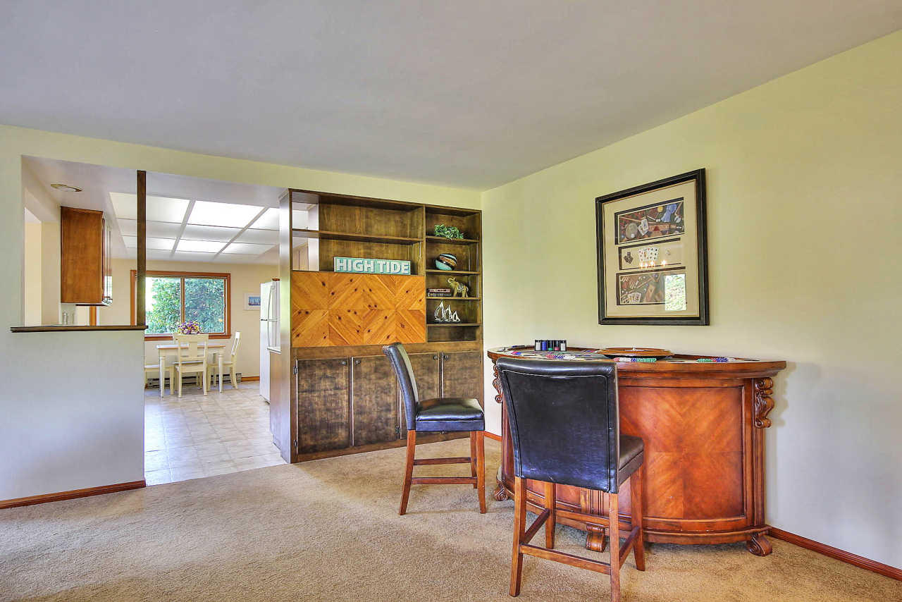 870 Windsor Court