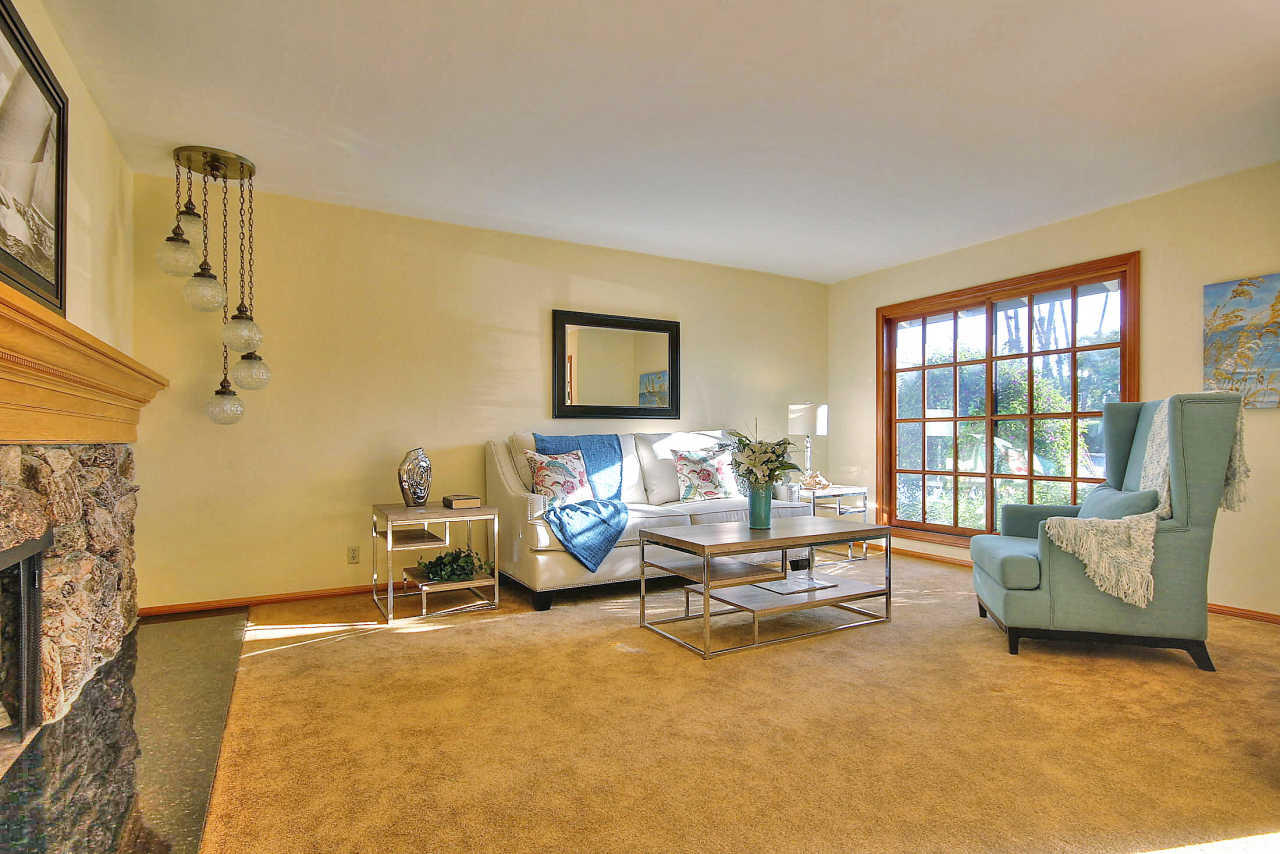 870 Windsor Court