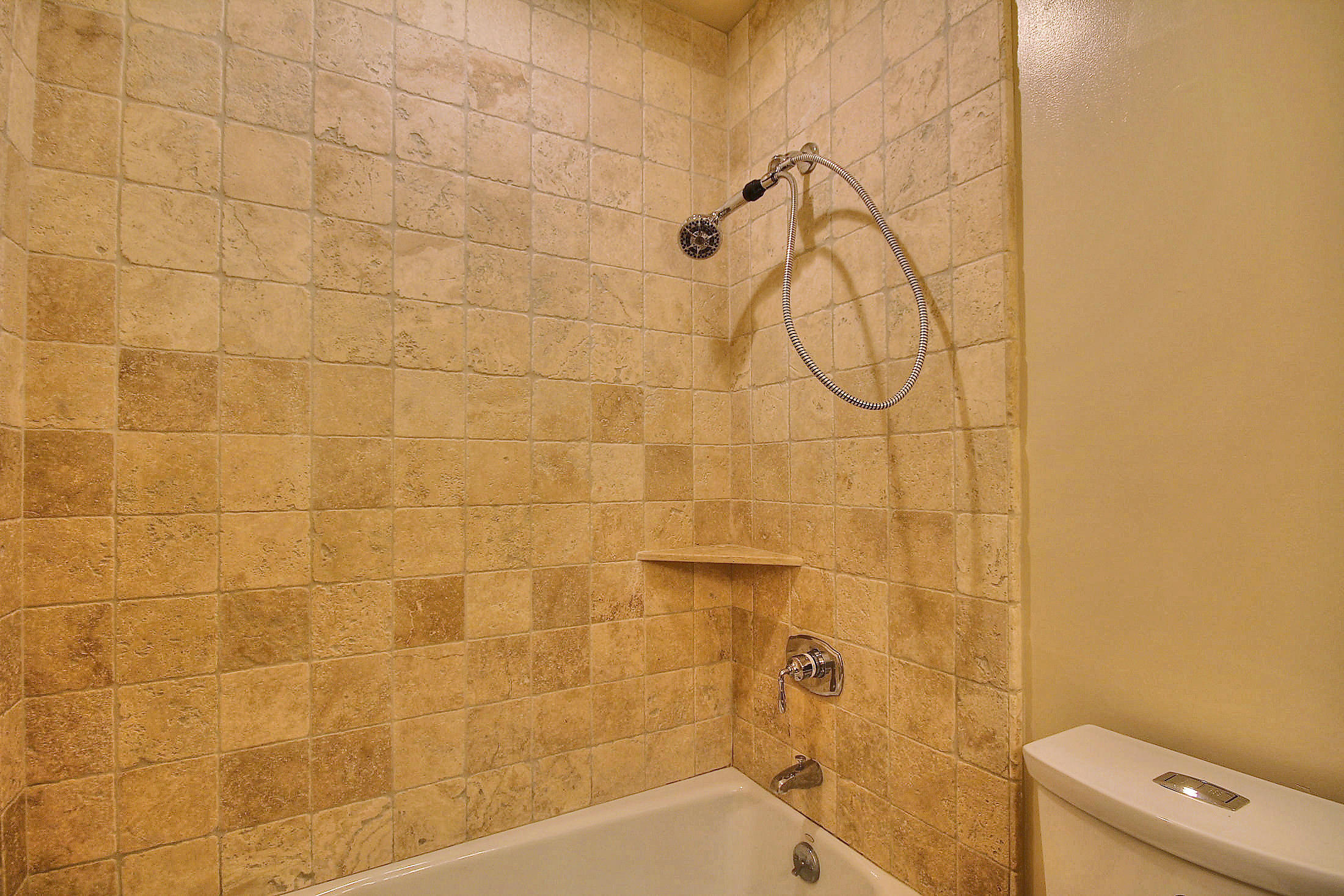 6008 Paseo Palmilla