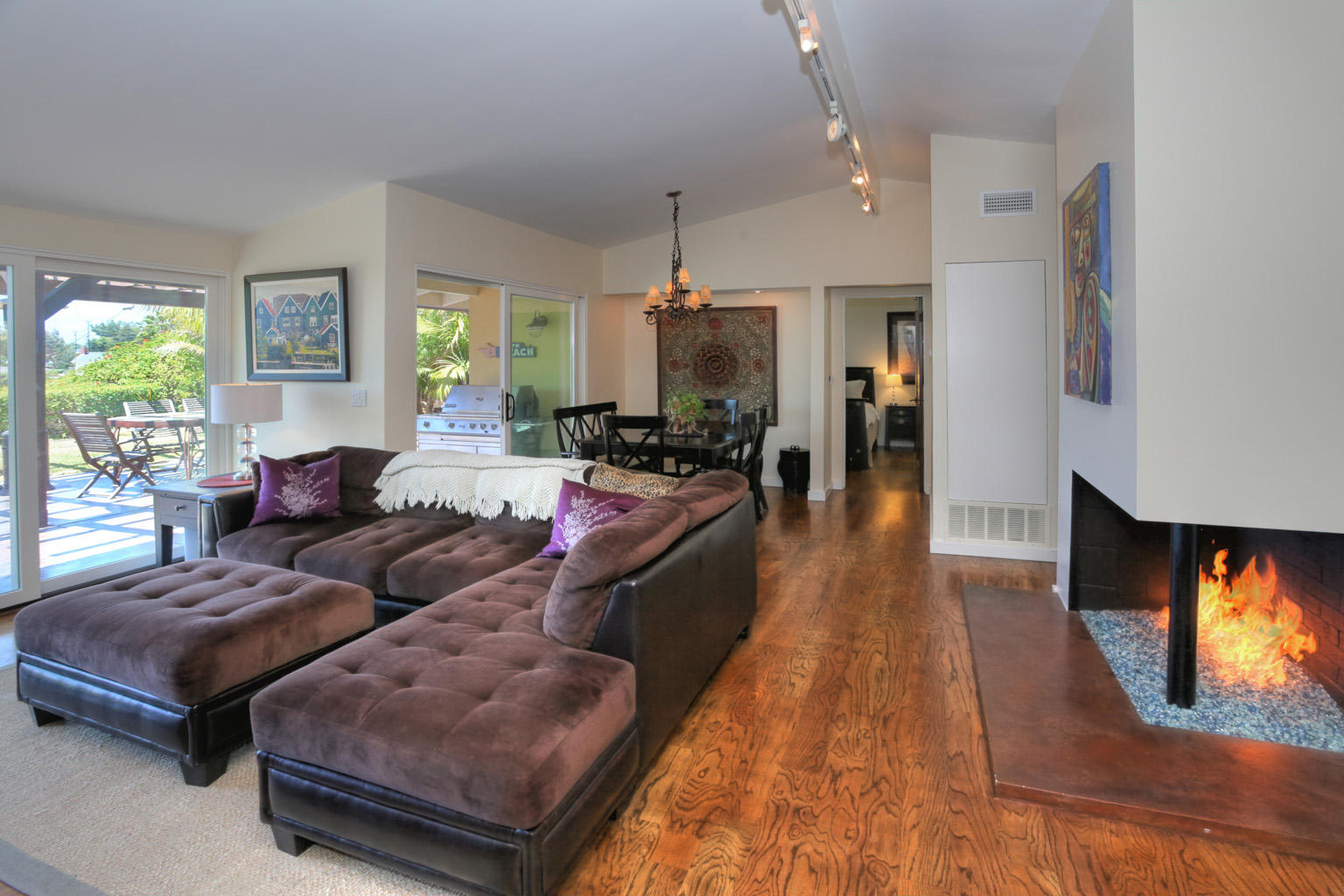 729 Juanita Avenue