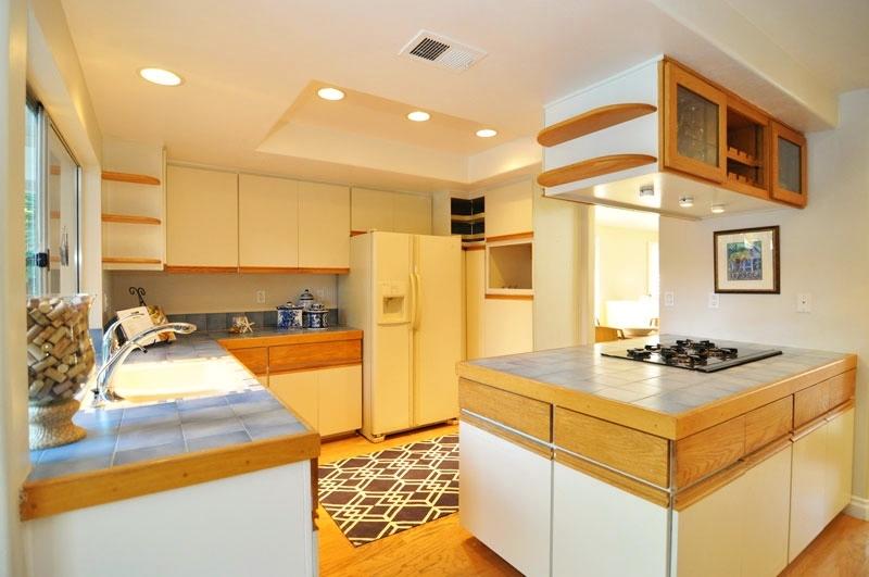 6183 Santa Marguerita Way