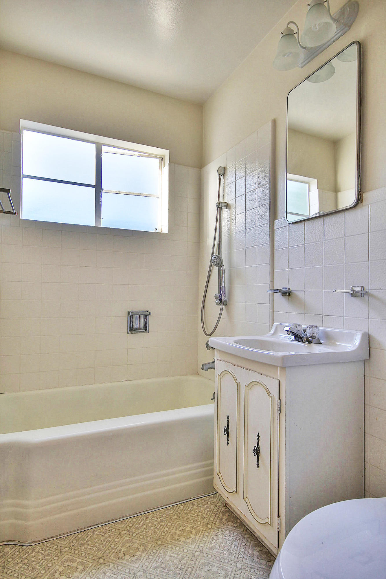 510 Miramonte Drive