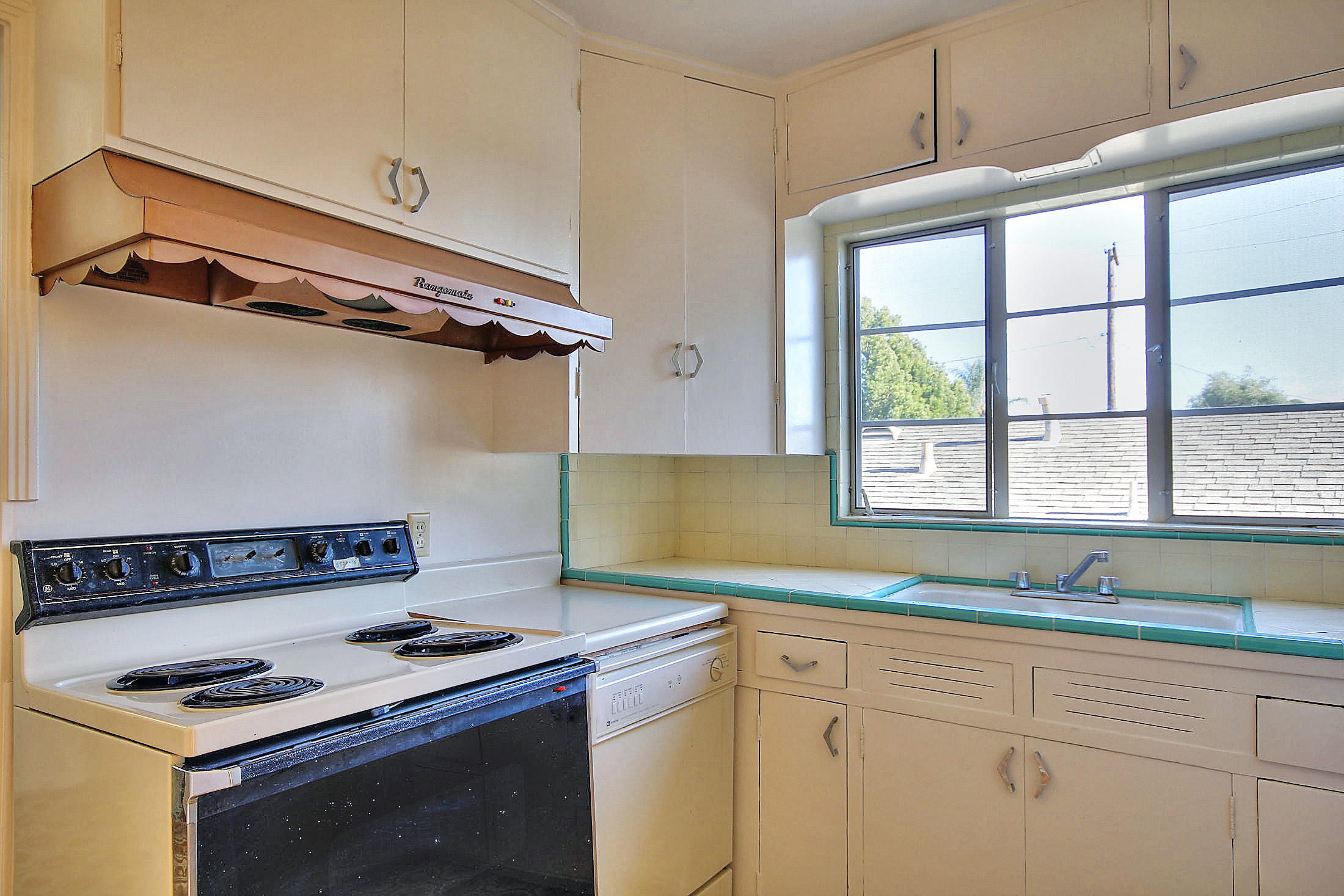 510 Miramonte Drive