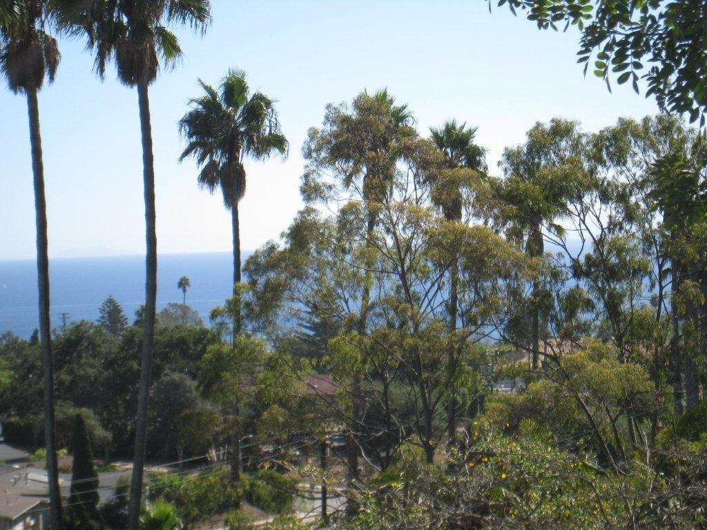612 Surf View Drive