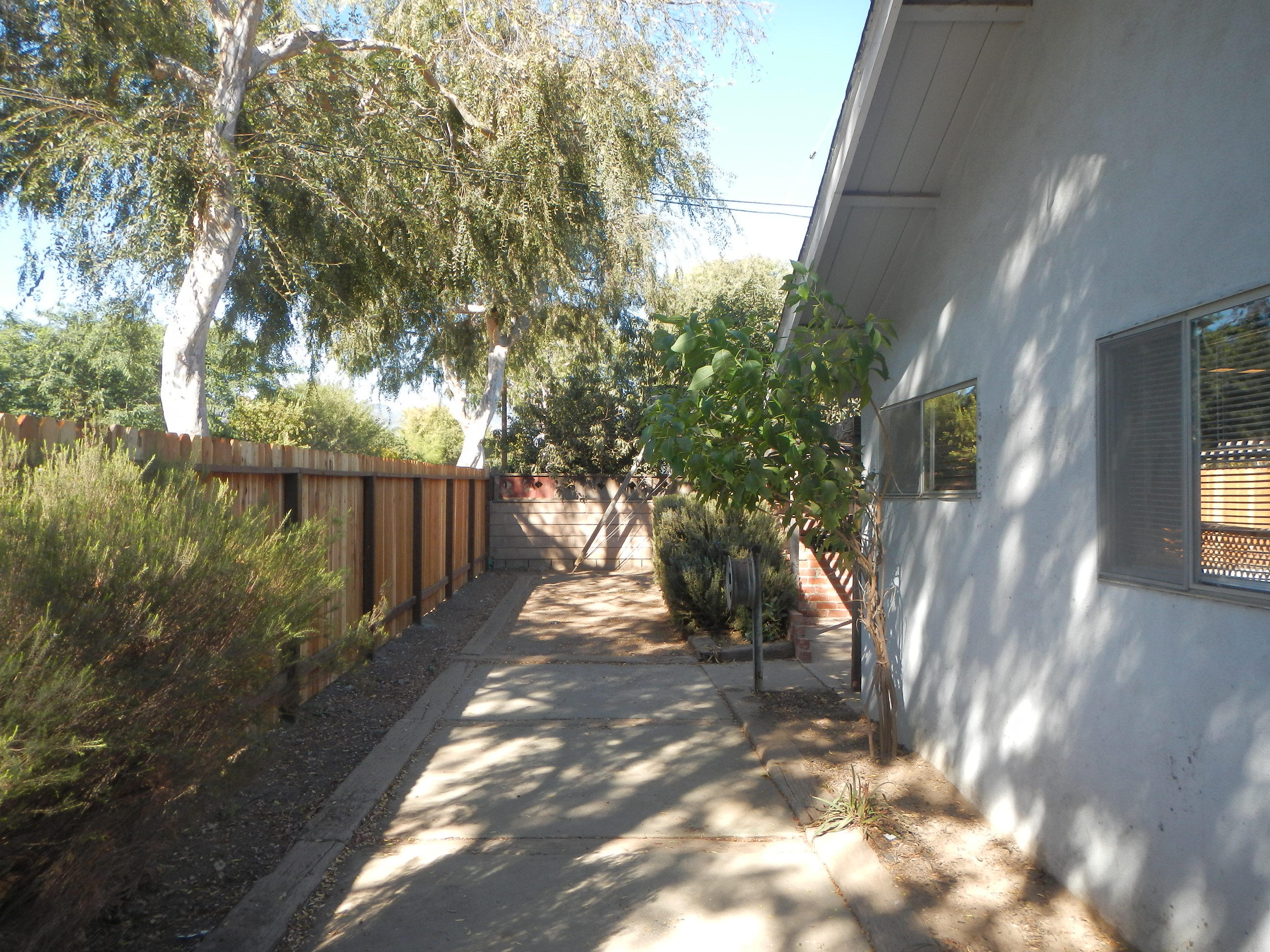 5096 Amberly Place