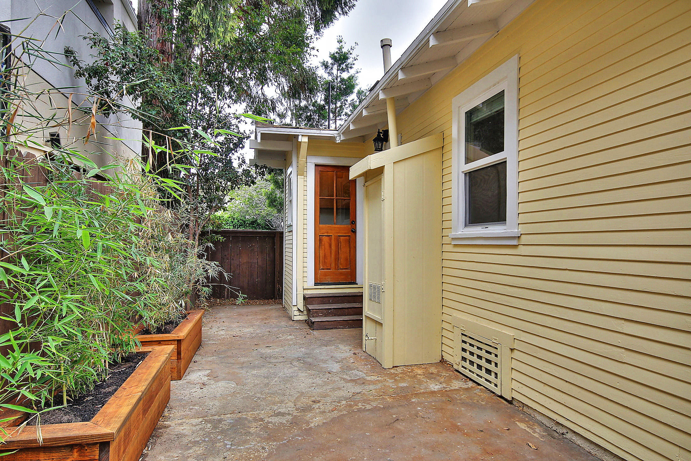 505 W Junipero Street